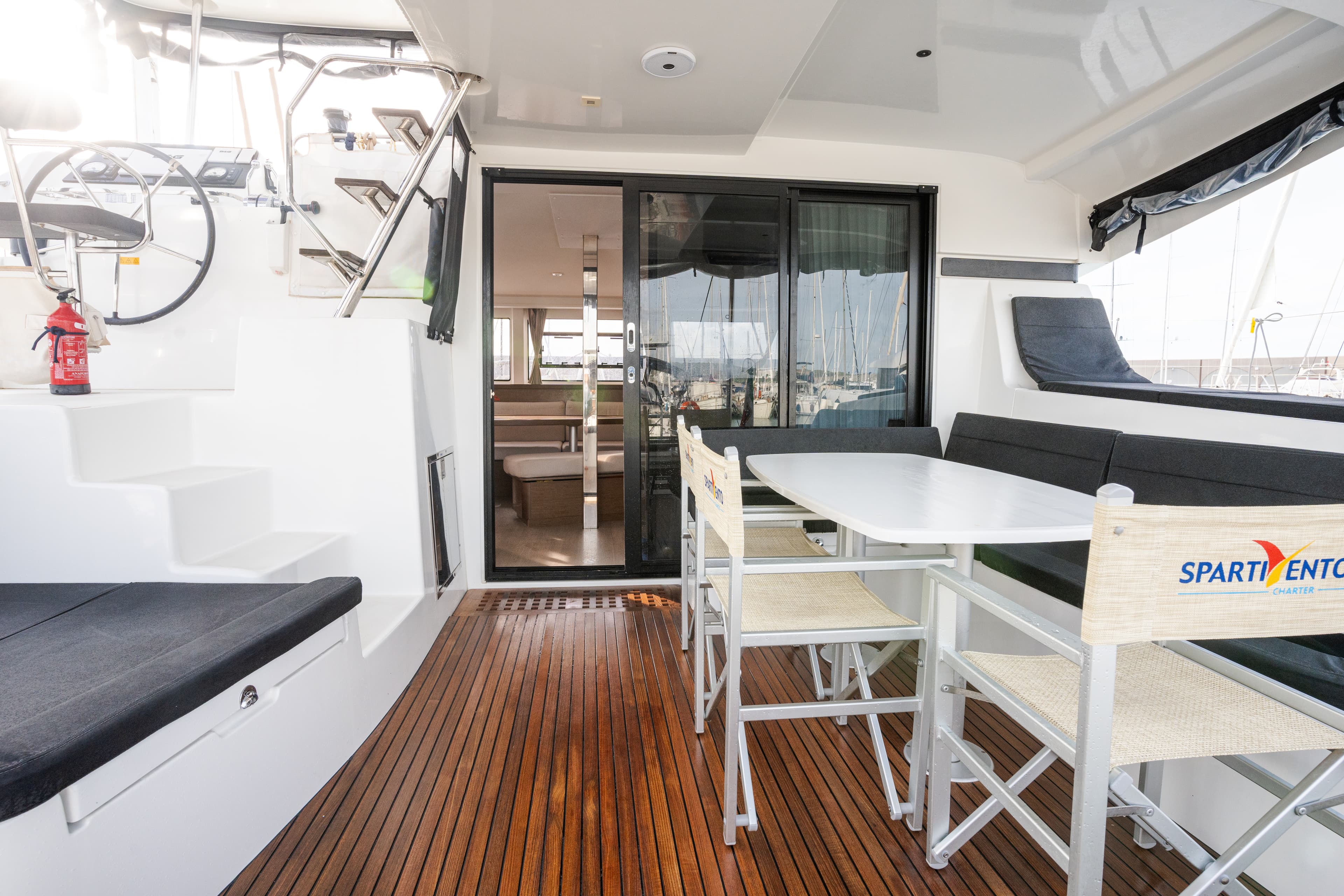 Lagoon 42 - photo 22