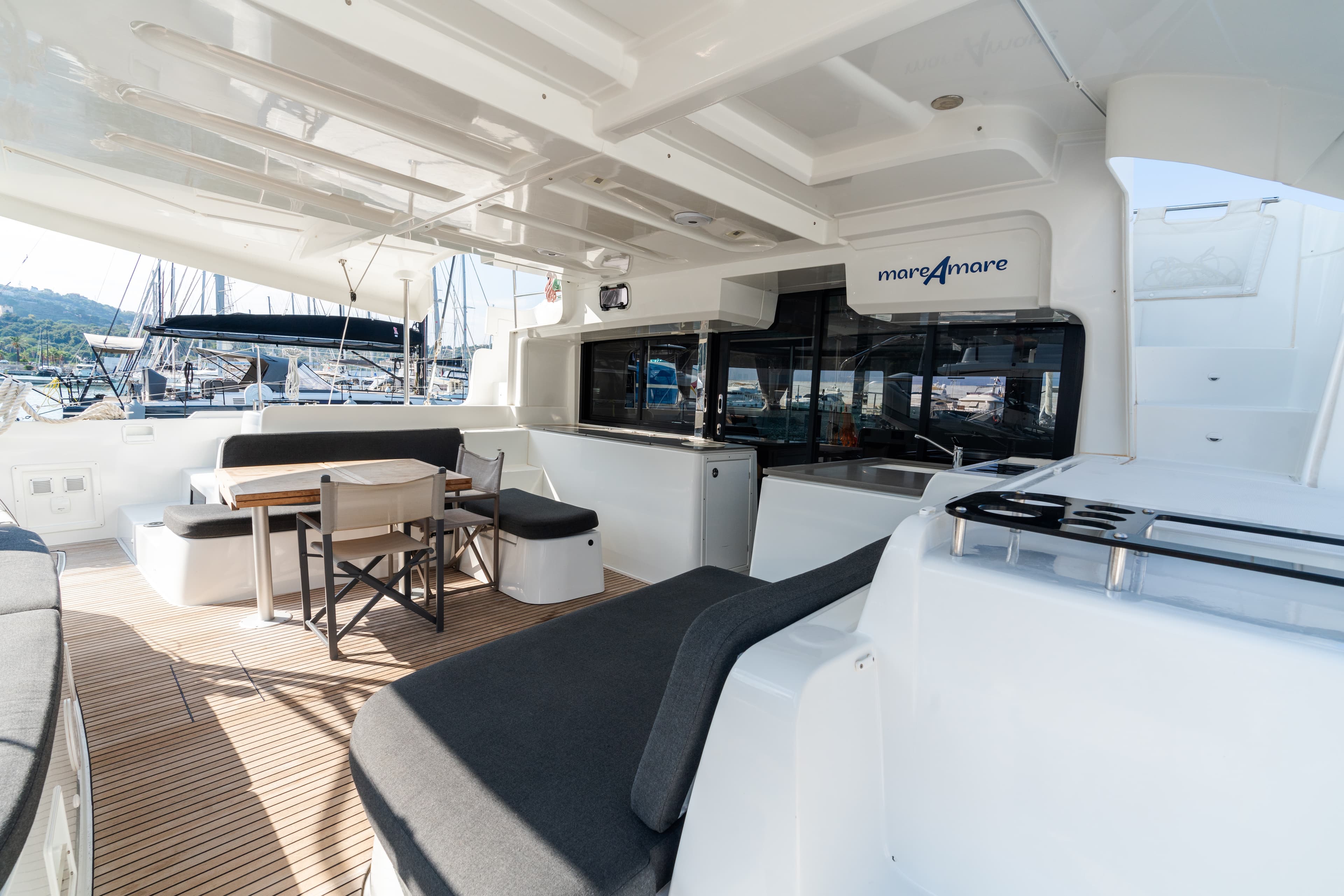 Lagoon 46  - photo 17