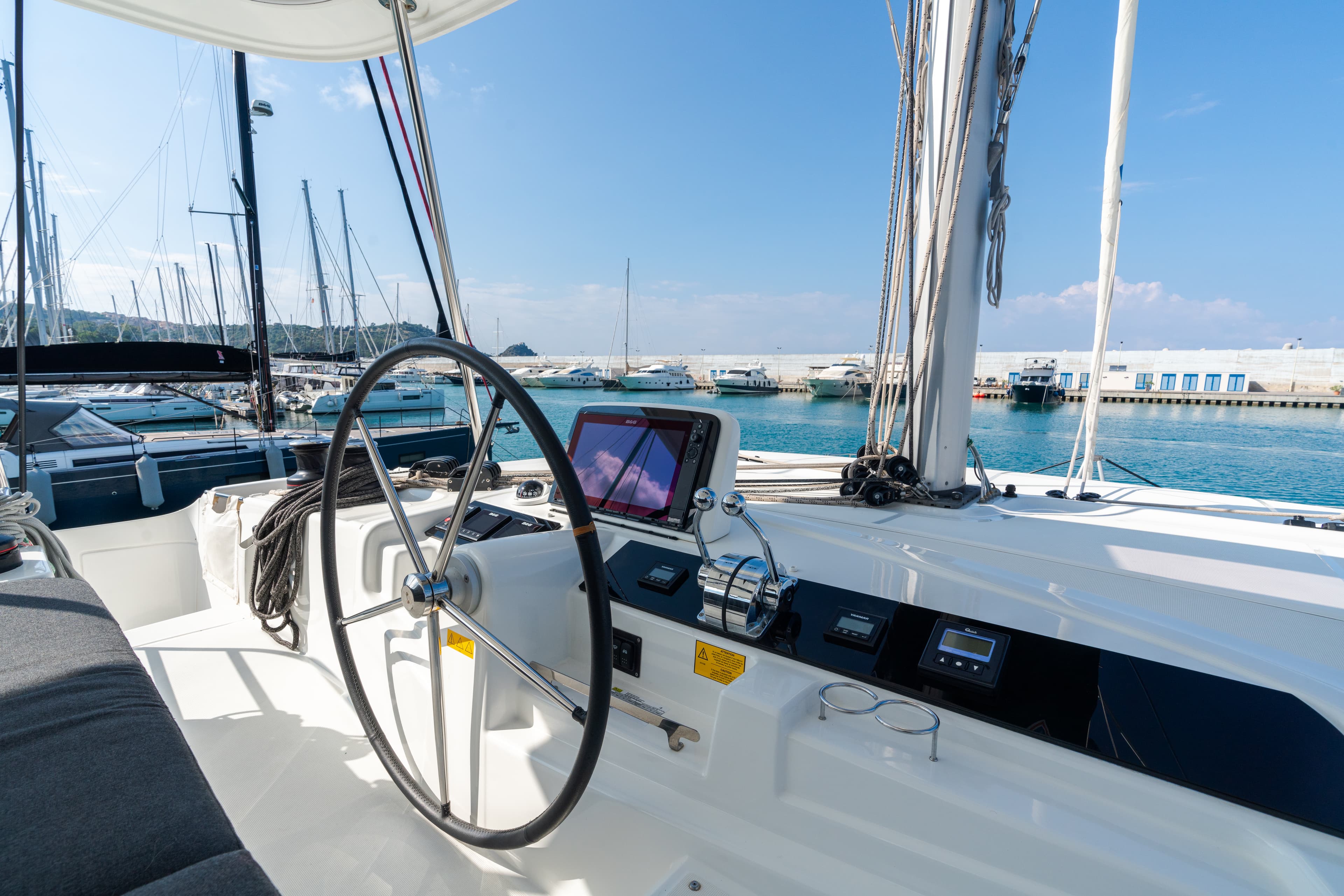 Lagoon 46  - photo 18