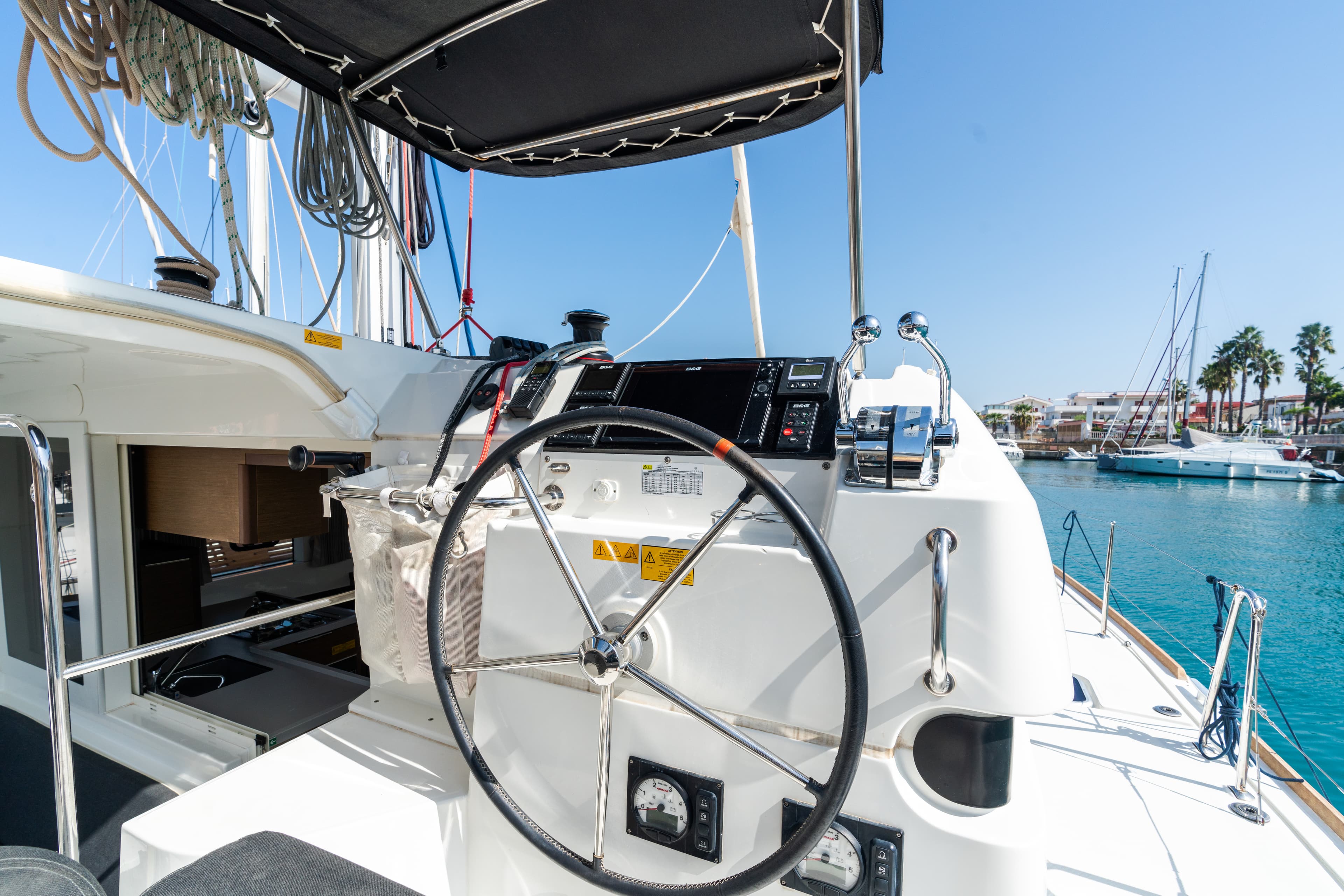 Lagoon 40 - photo 24