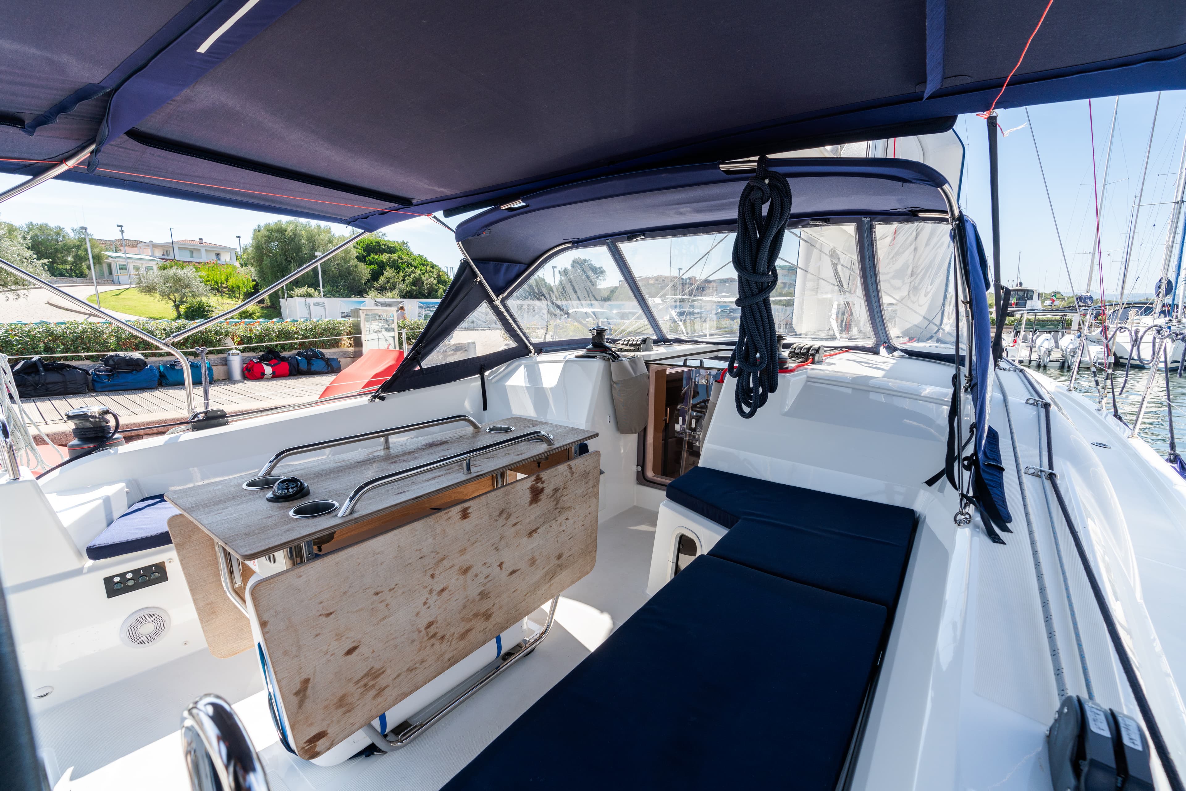 Oceanis 40.1 - photo 11