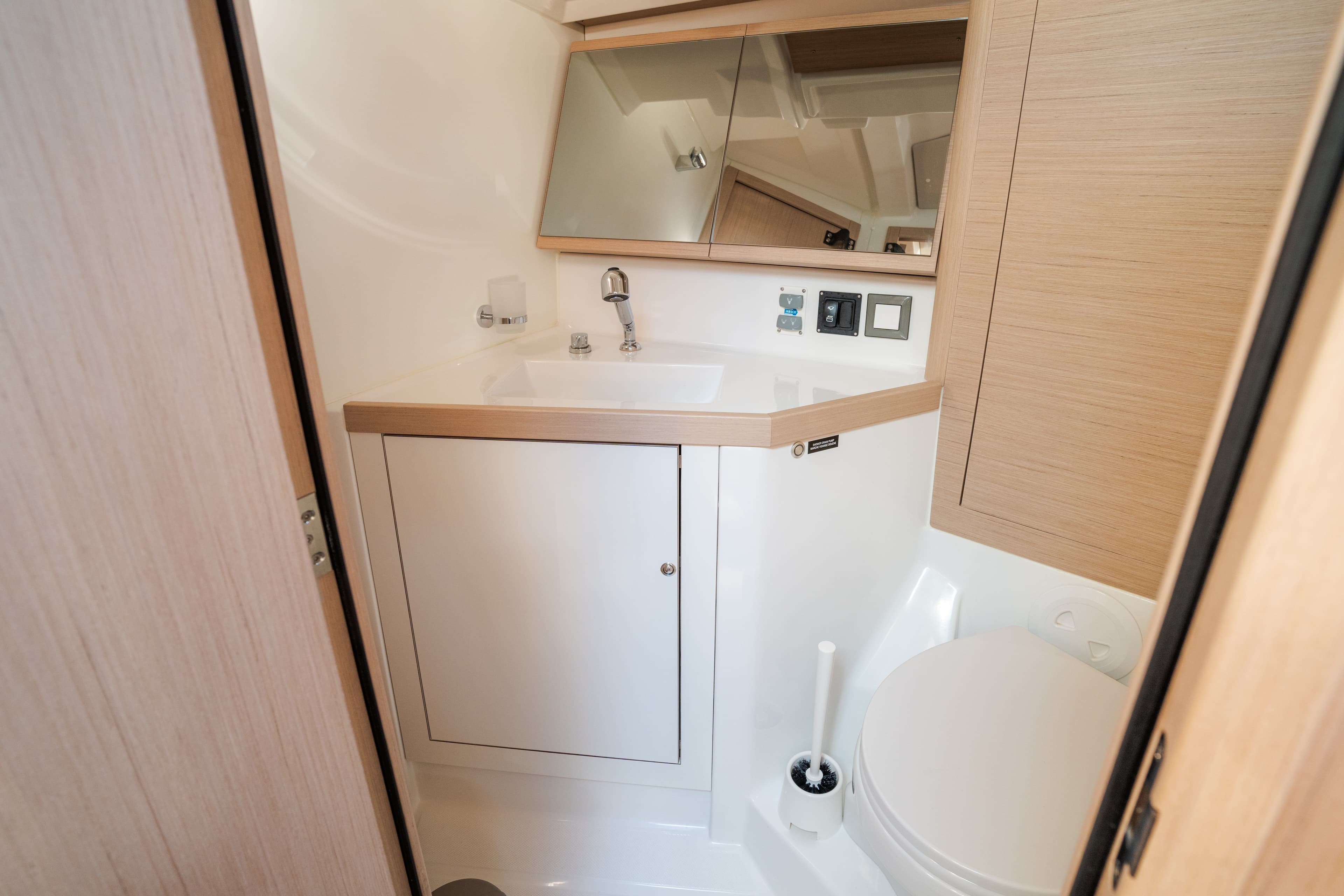 Oceanis 46.1 - photo 24