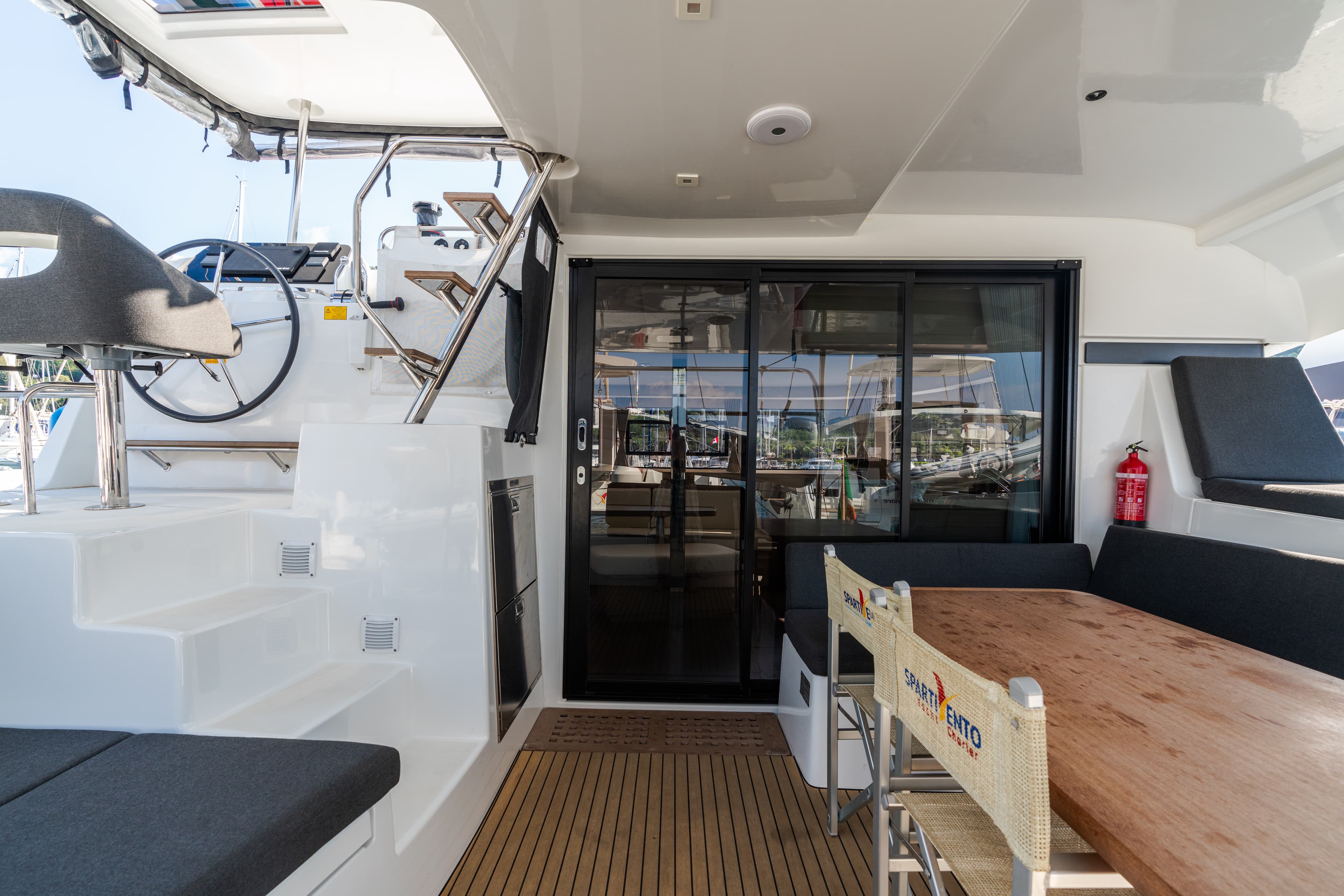 Lagoon 42 - photo 25