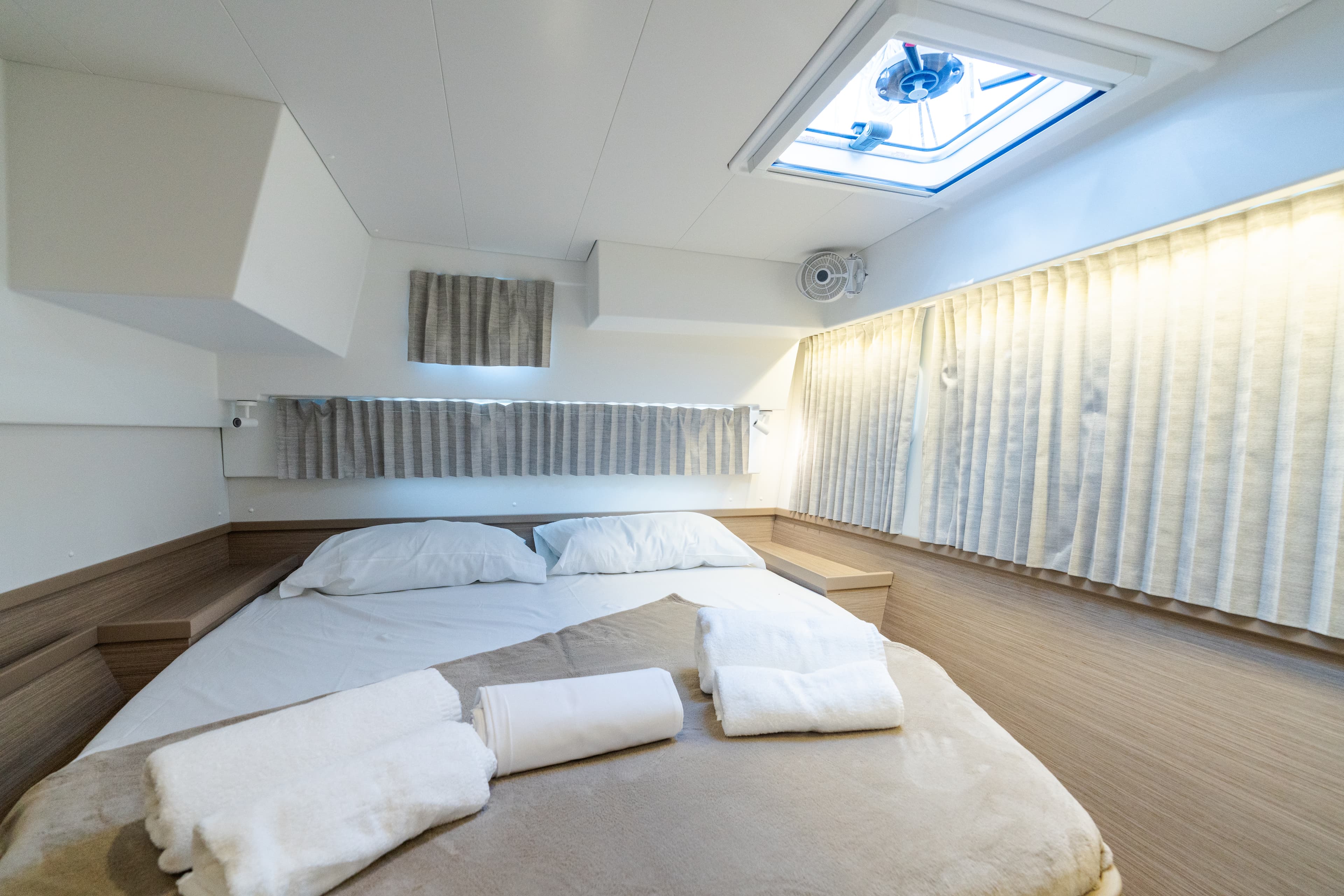 Lagoon 42 - photo 11