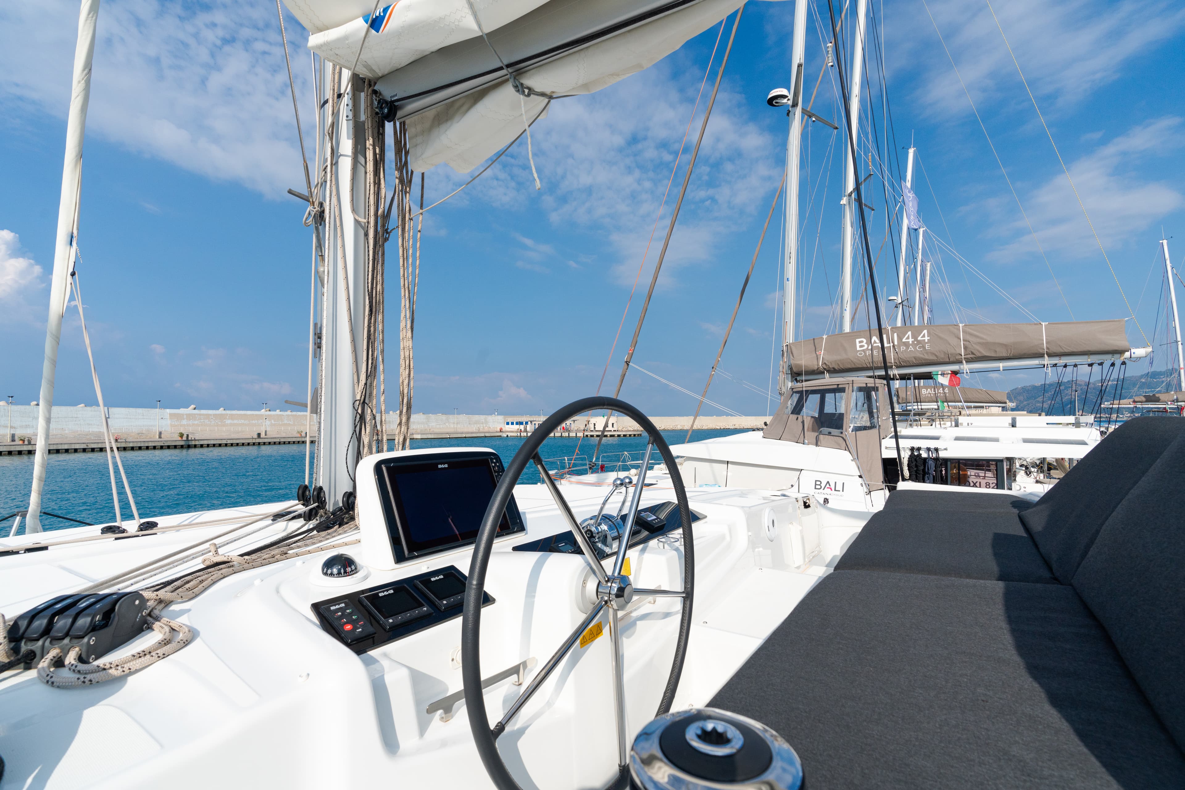 Lagoon 46  - photo 13