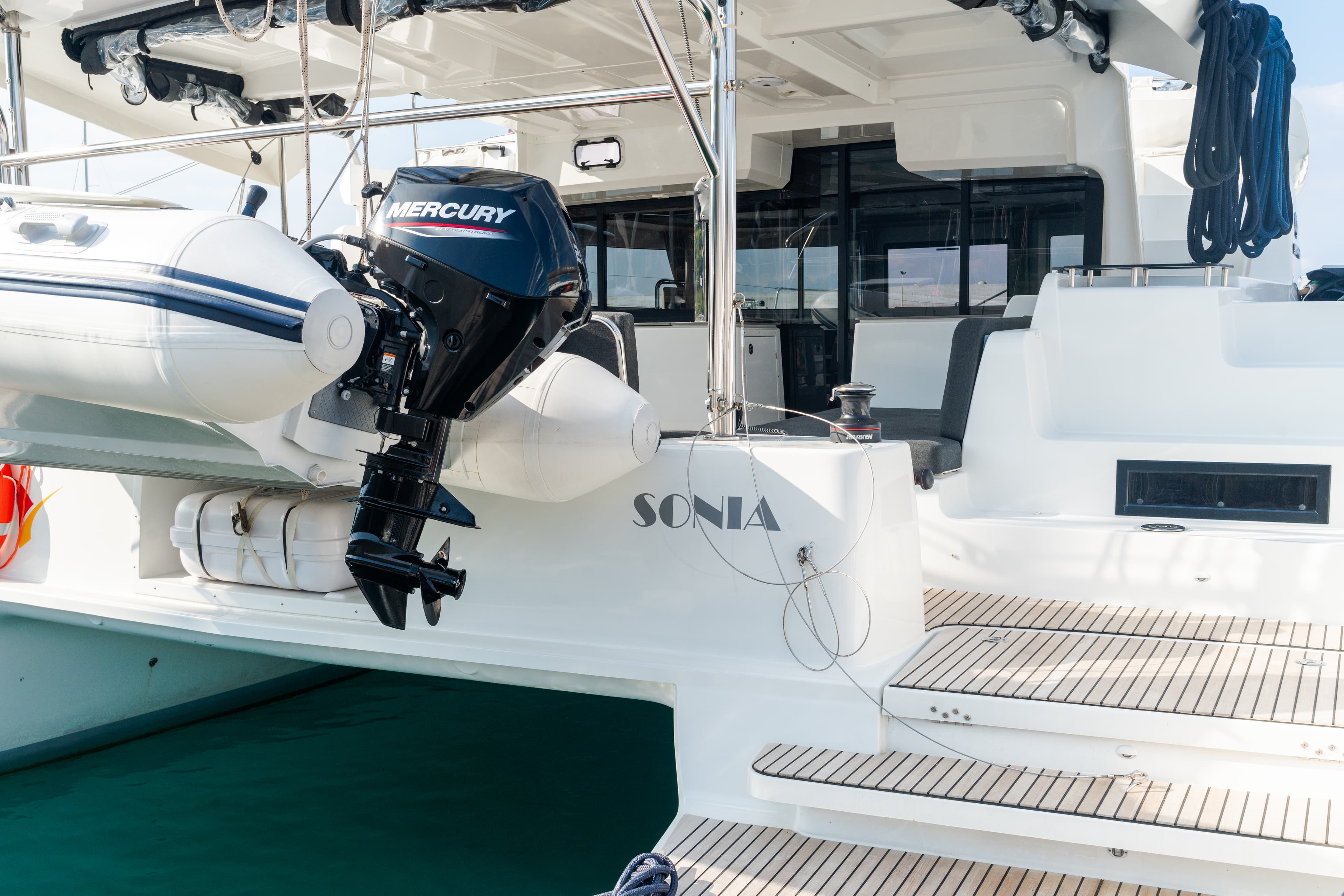 Lagoon 46  - photo 14