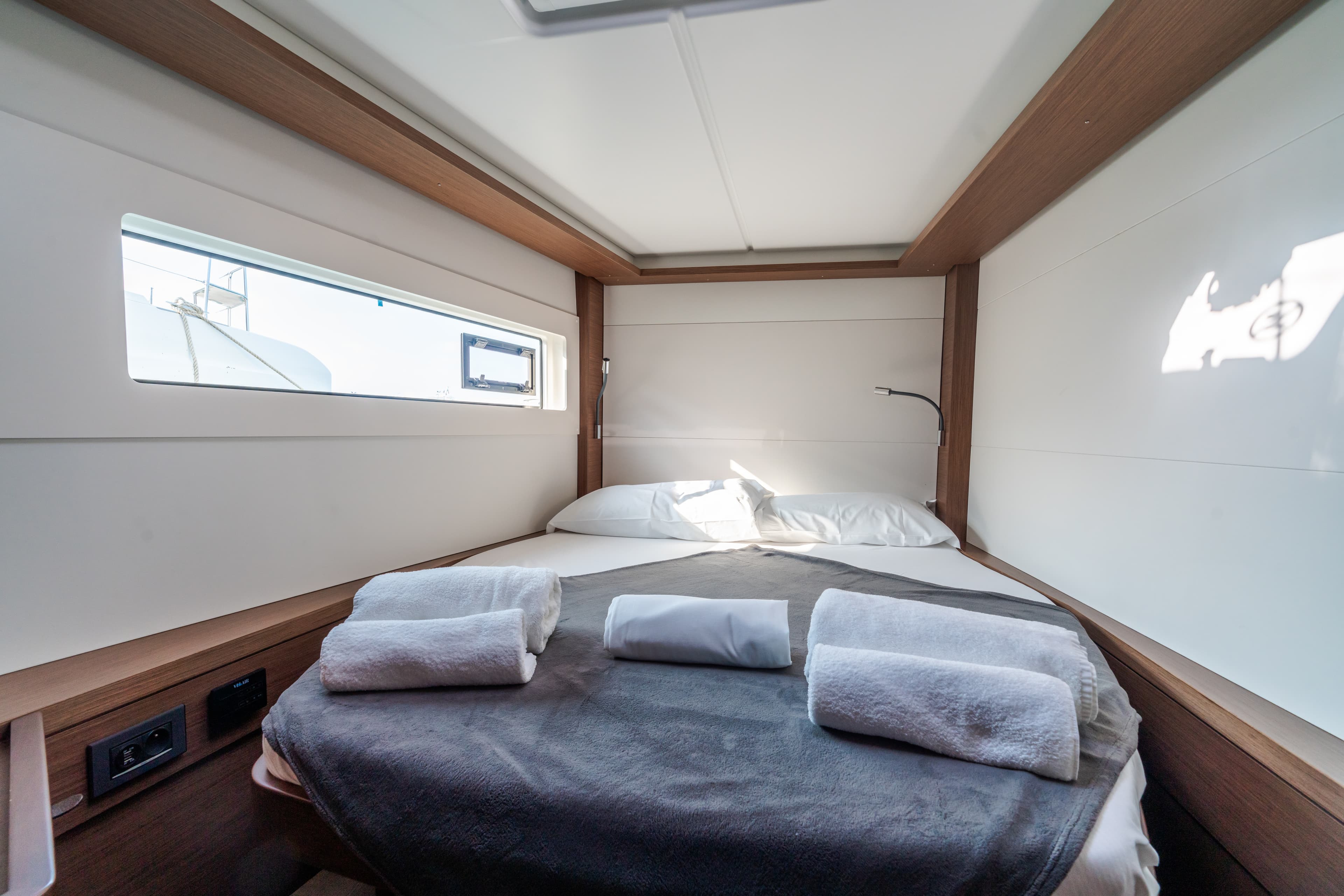 Lagoon 46  - photo 17