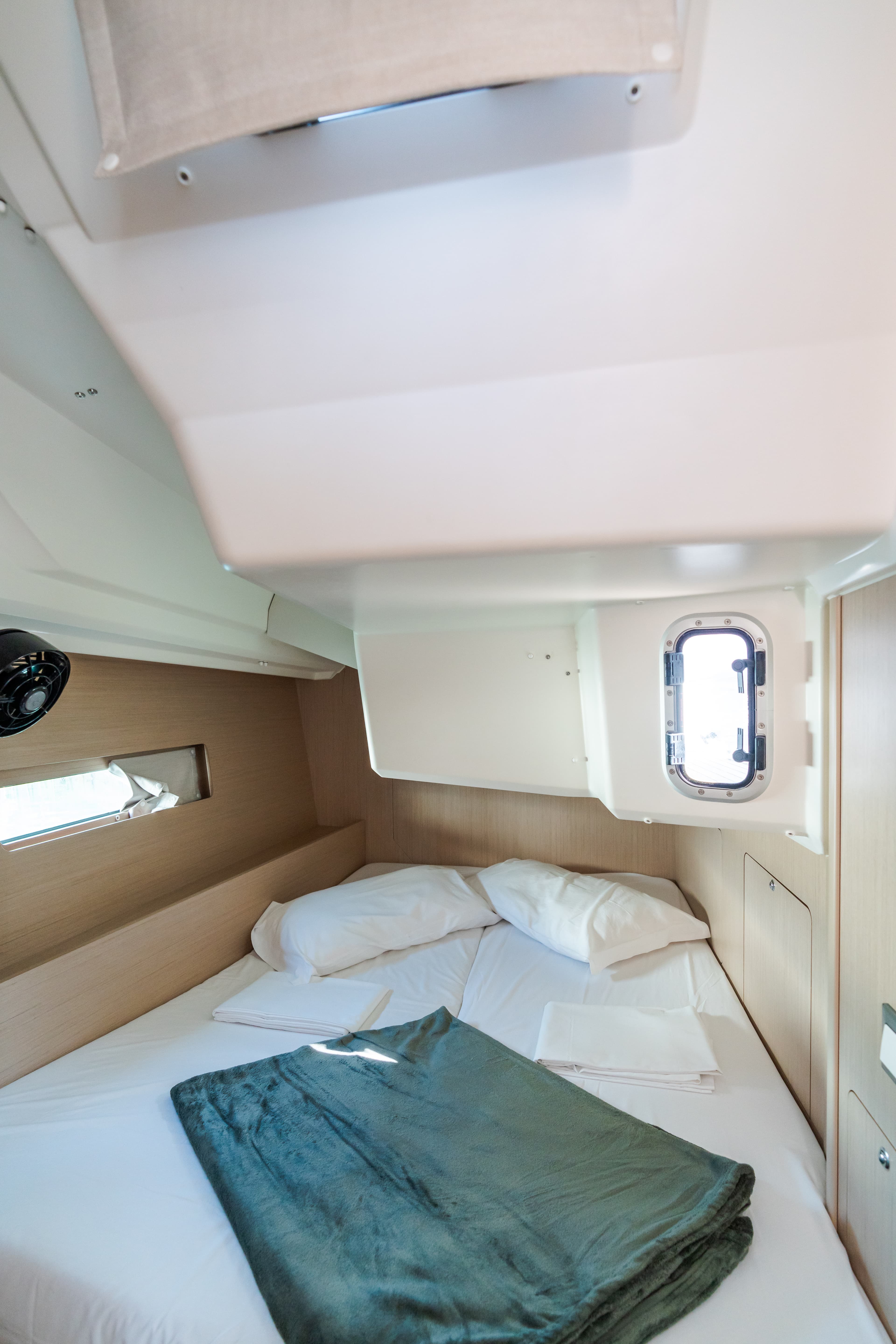 Oceanis 40.1 - photo 26