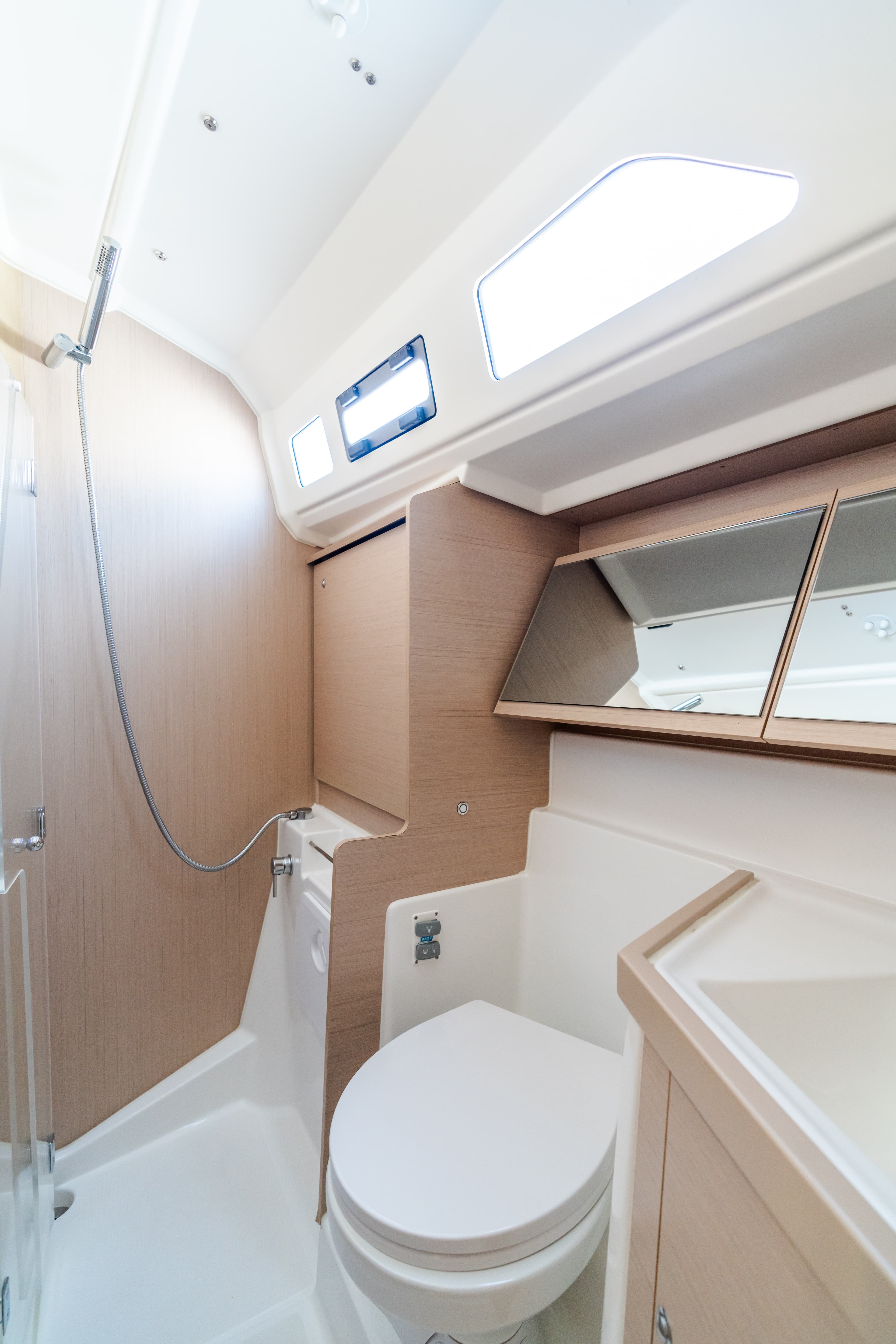 Oceanis 40.1 - photo 24