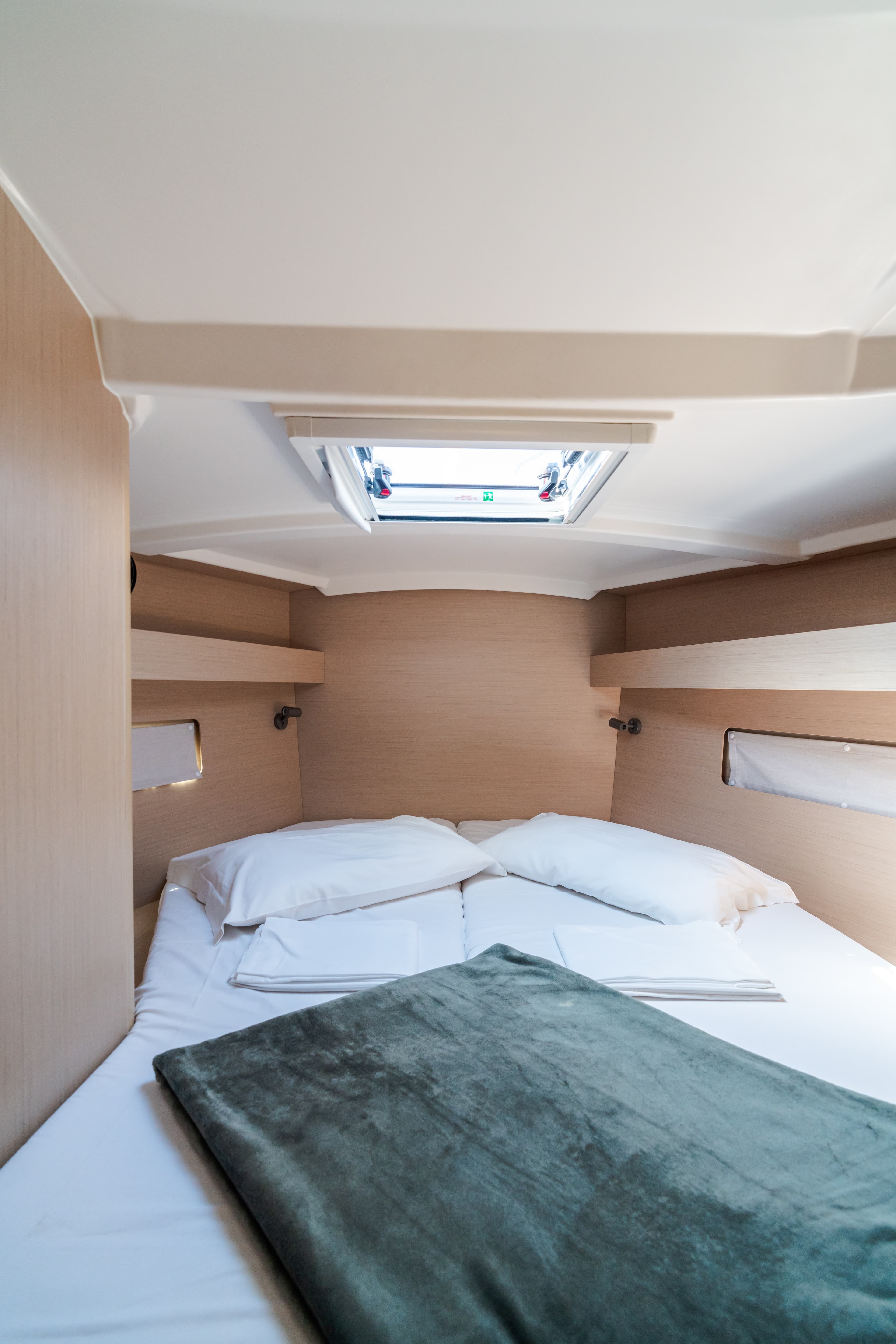 Oceanis 40.1 - photo 17