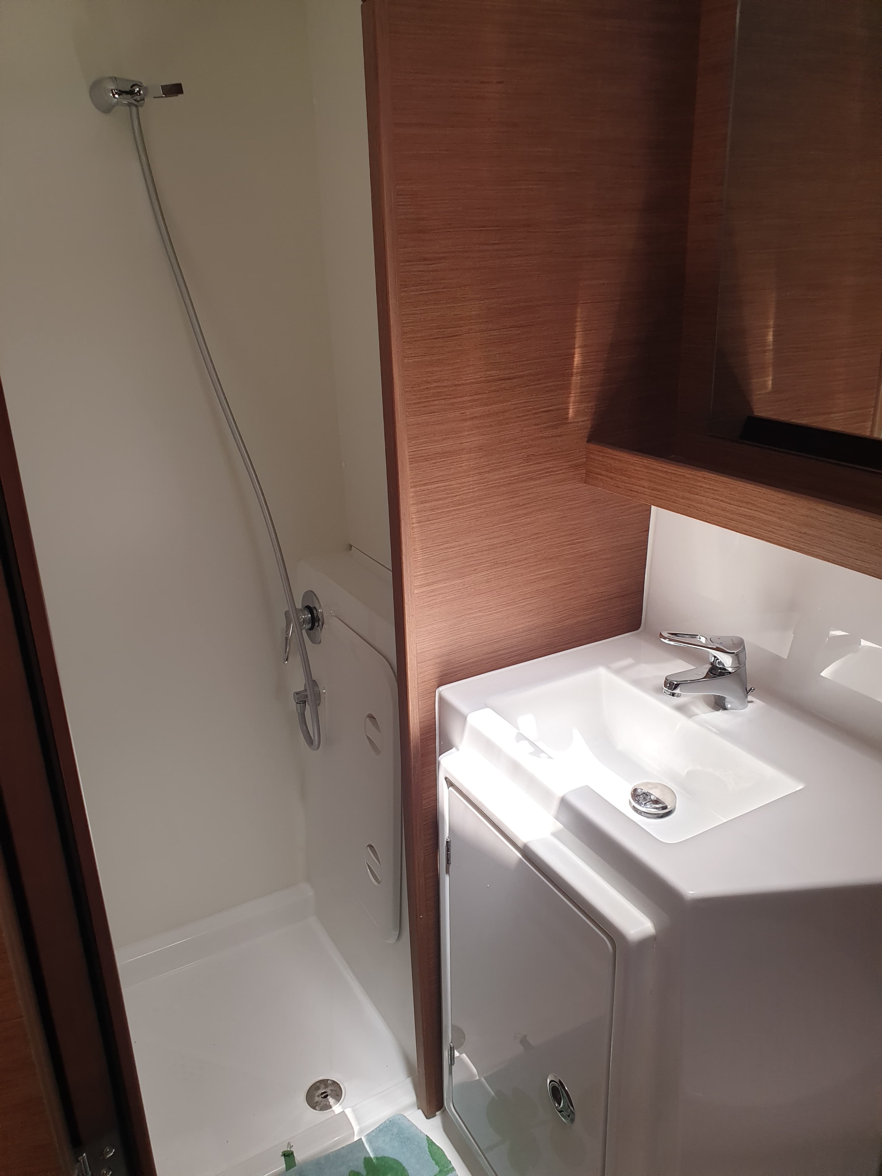 Lagoon 42 - photo 10