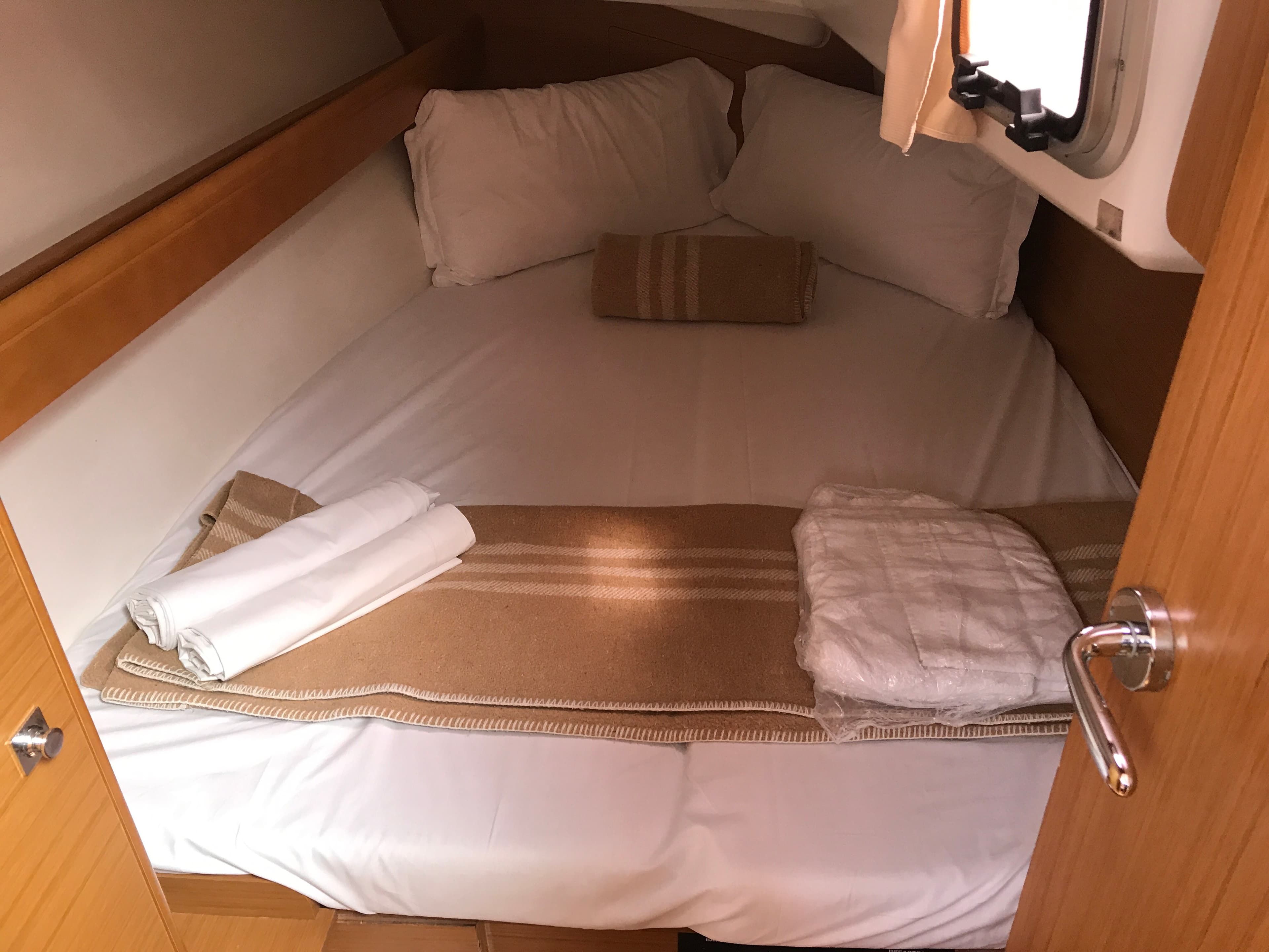 Sun Odyssey 36i - photo 5