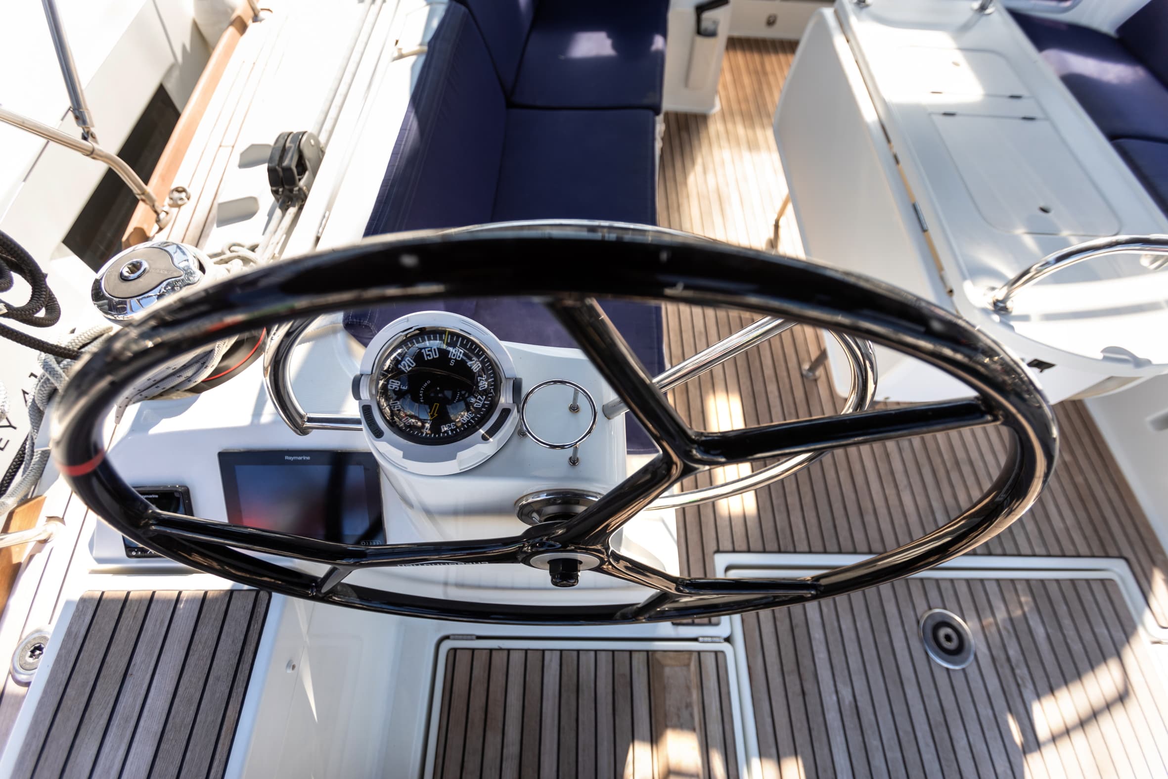 Sun Odyssey 479 - photo 4