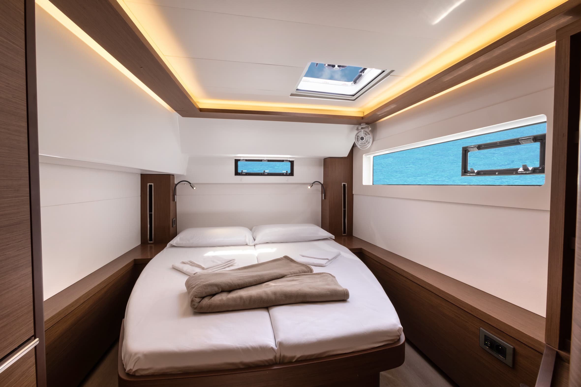 Lagoon 46  - photo 10