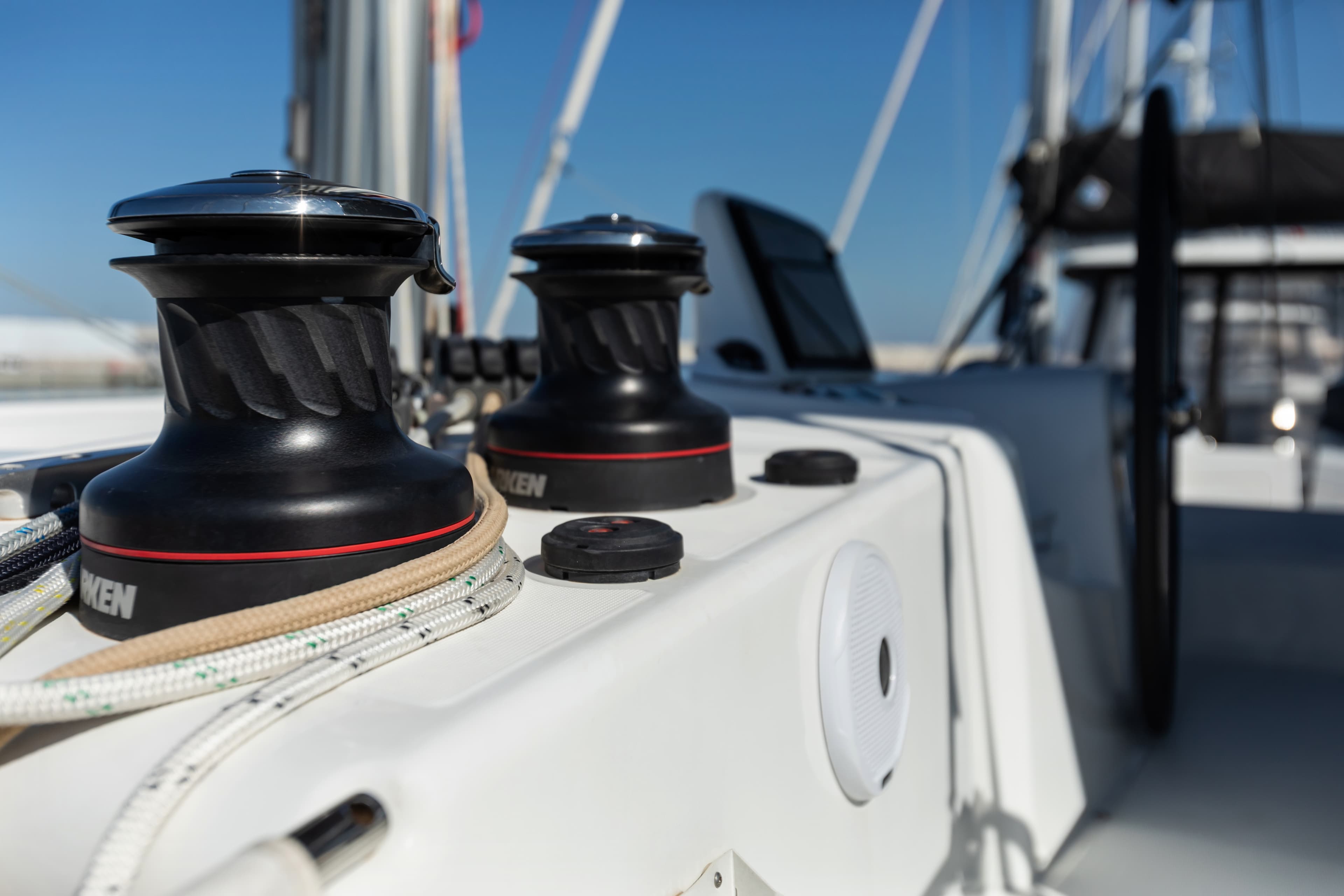 Lagoon 46  - photo 9