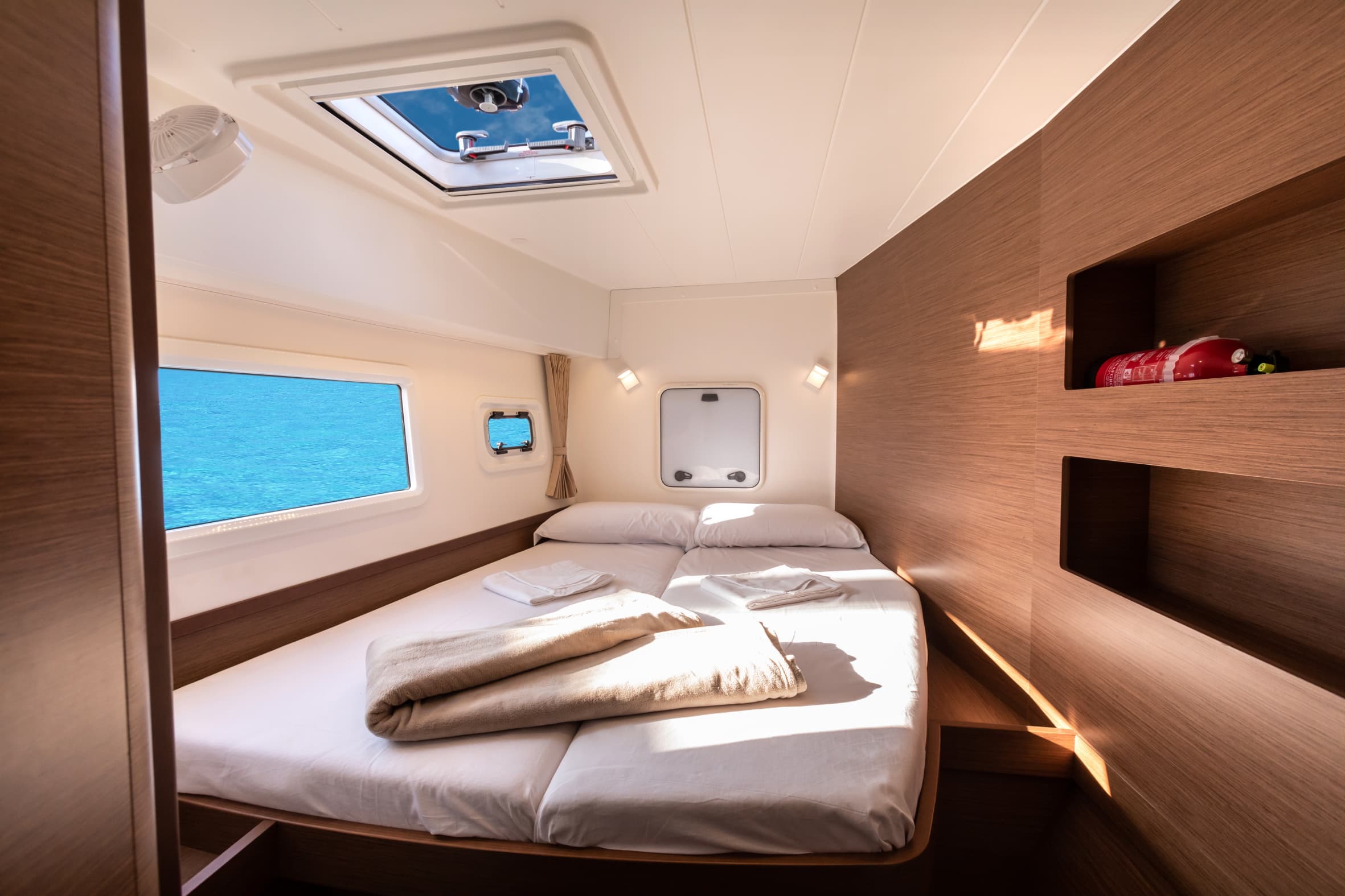 Lagoon 42 - photo 17