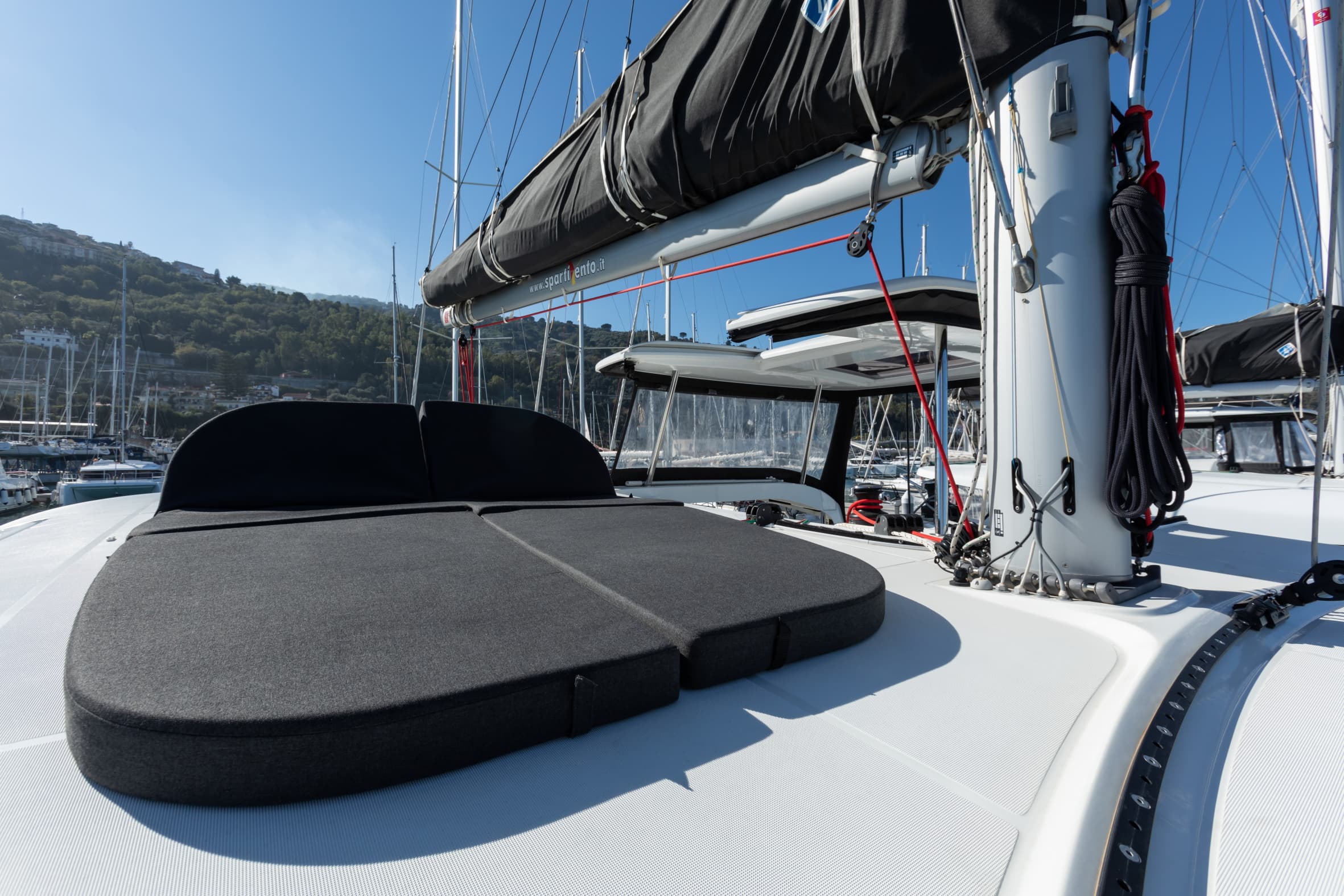 Lagoon 42 - photo 16