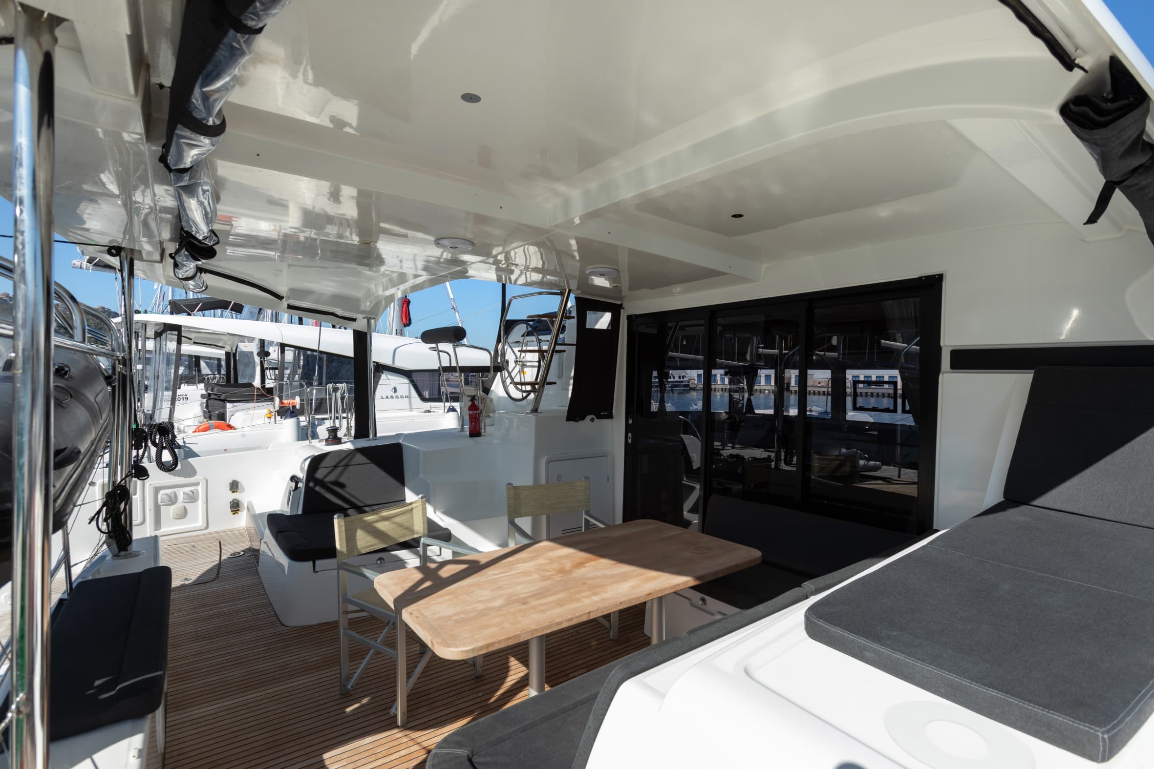 Lagoon 42 - photo 13