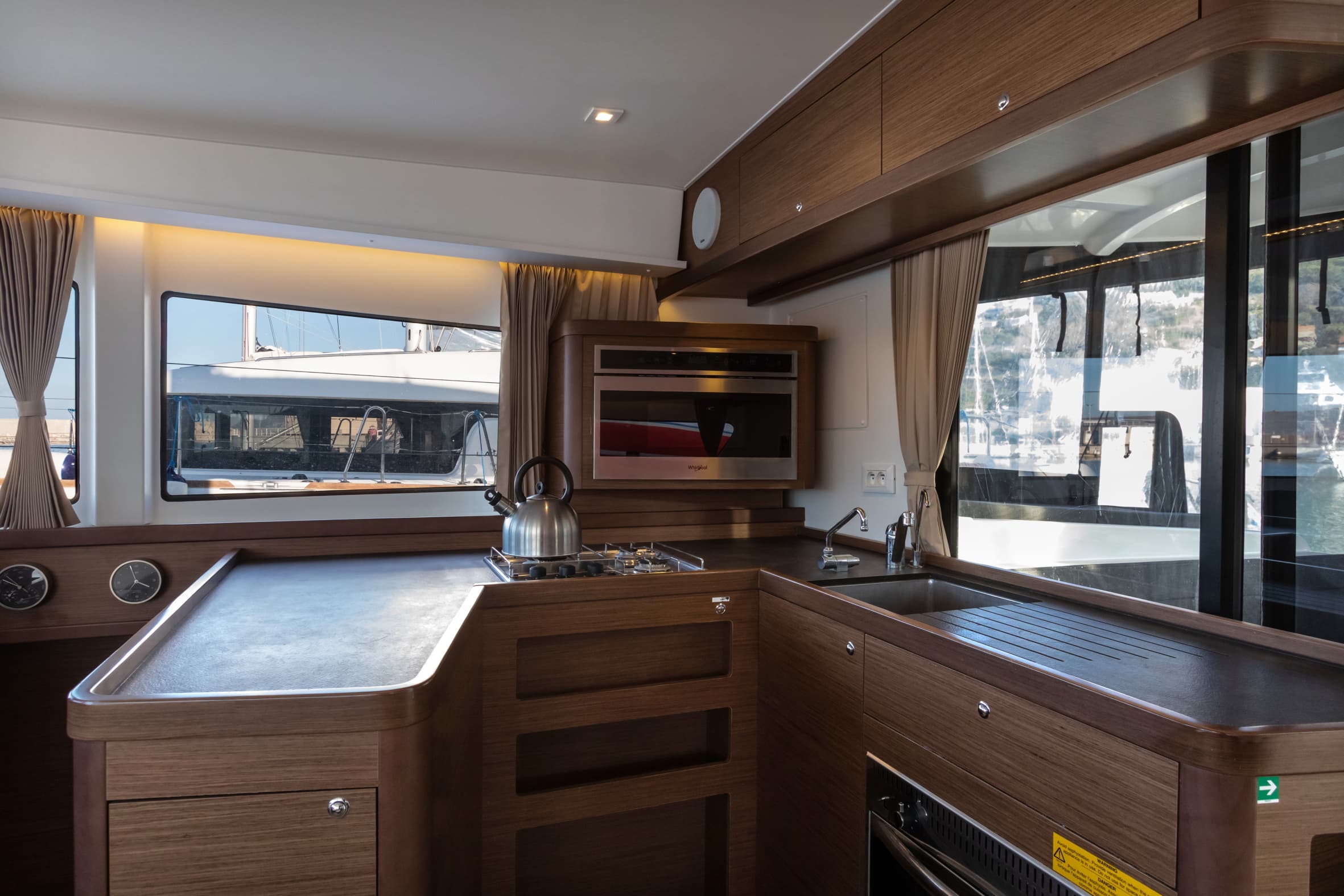 Lagoon 42 - photo 21