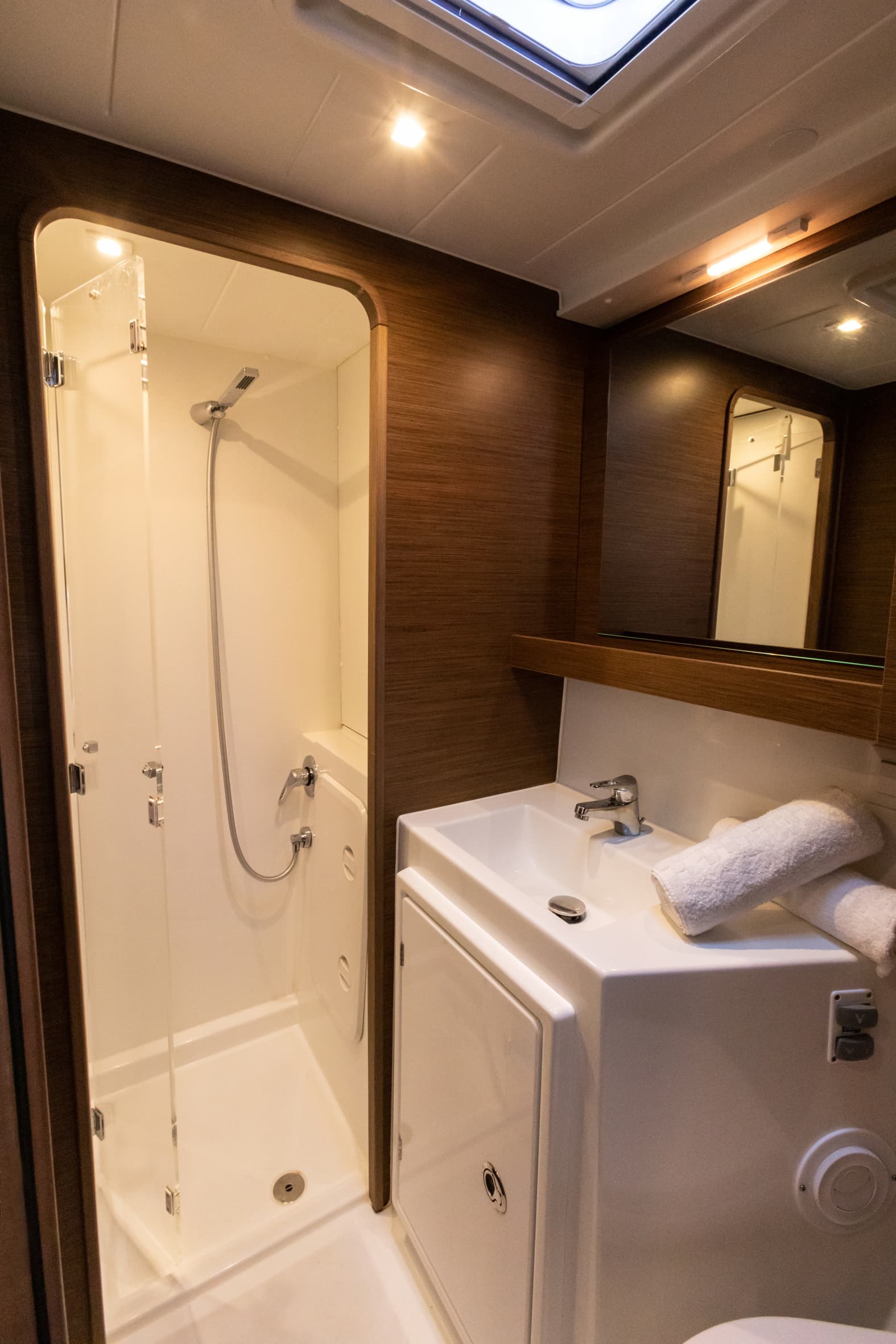 Lagoon 42 - photo 12