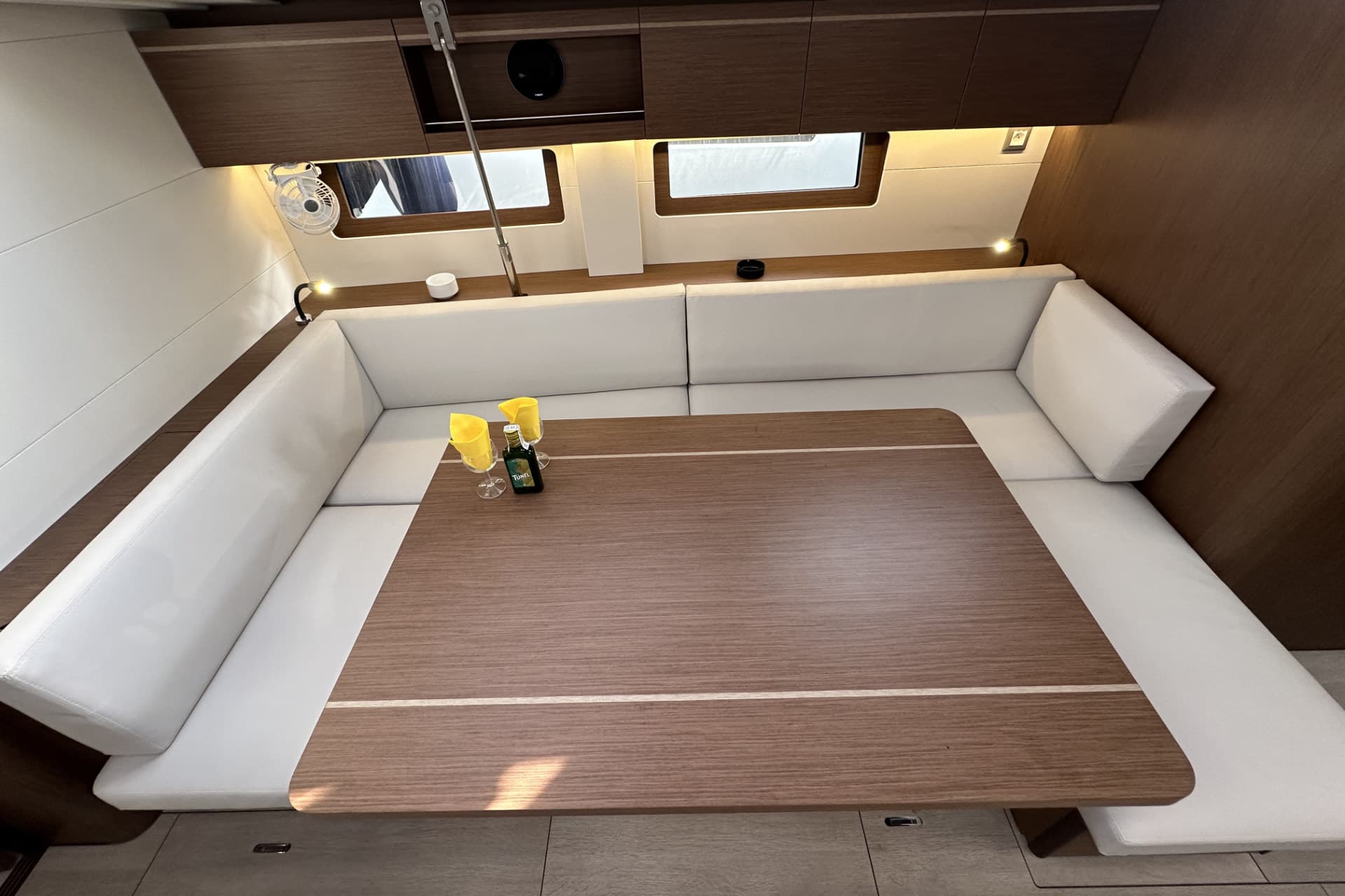 Oceanis 51.1 - photo 16