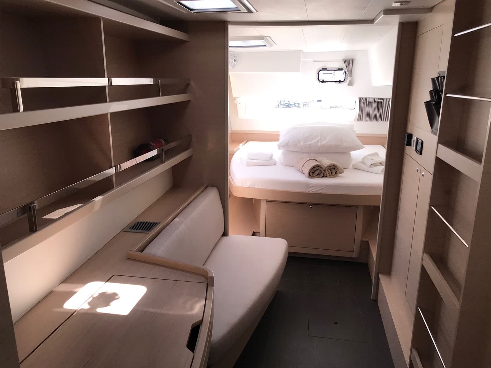 Lagoon 42 - photo 13