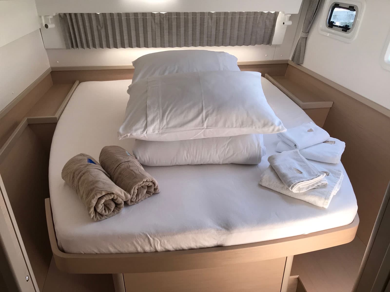 Lagoon 42 - photo 15