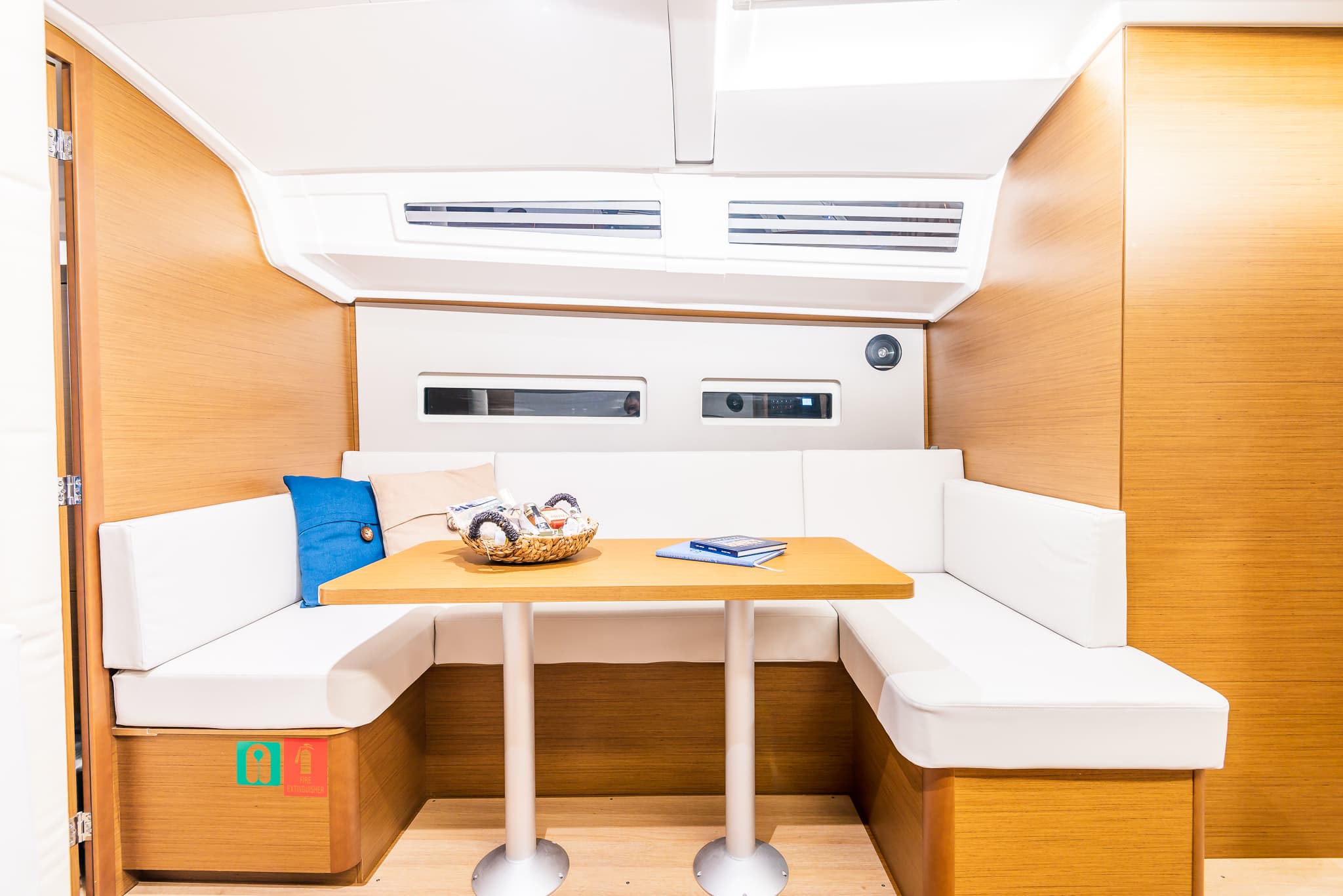 Sun Odyssey 410 - photo 24