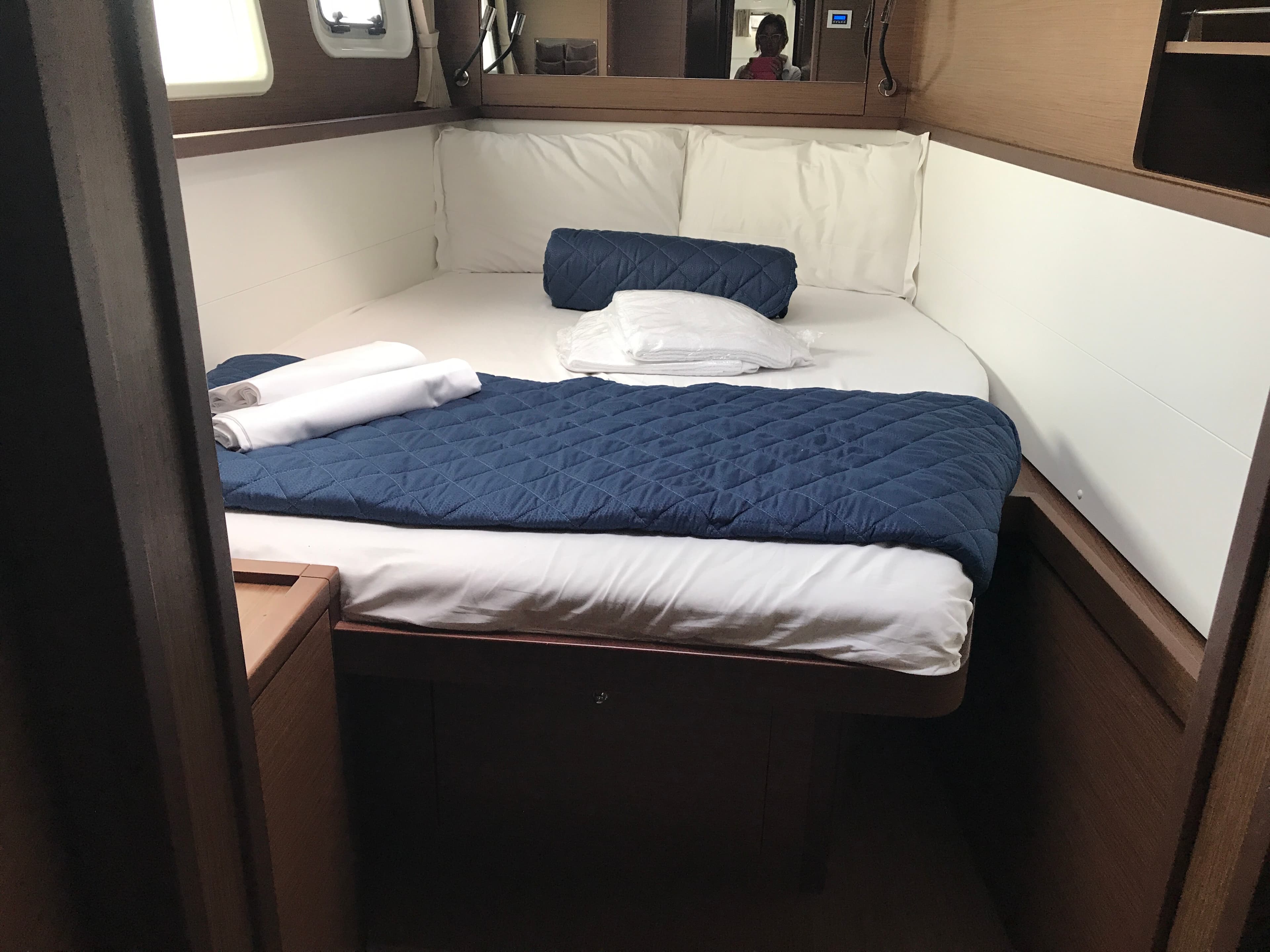 Lagoon 450 Fly - photo 17