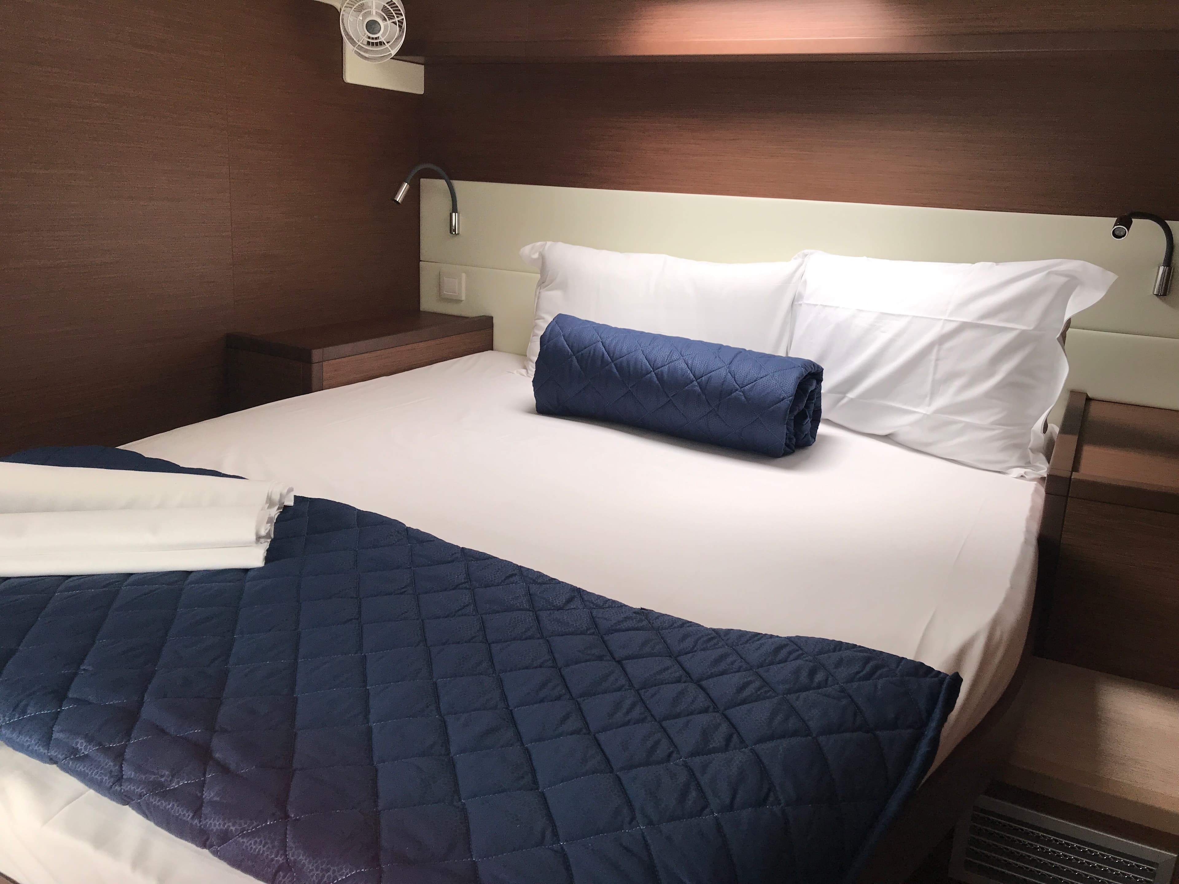 Lagoon 52 - photo 16