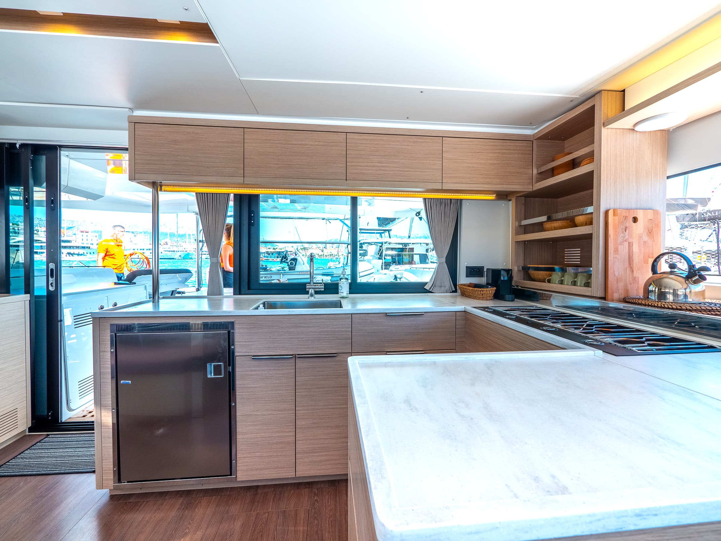 Lagoon 46  - photo 41