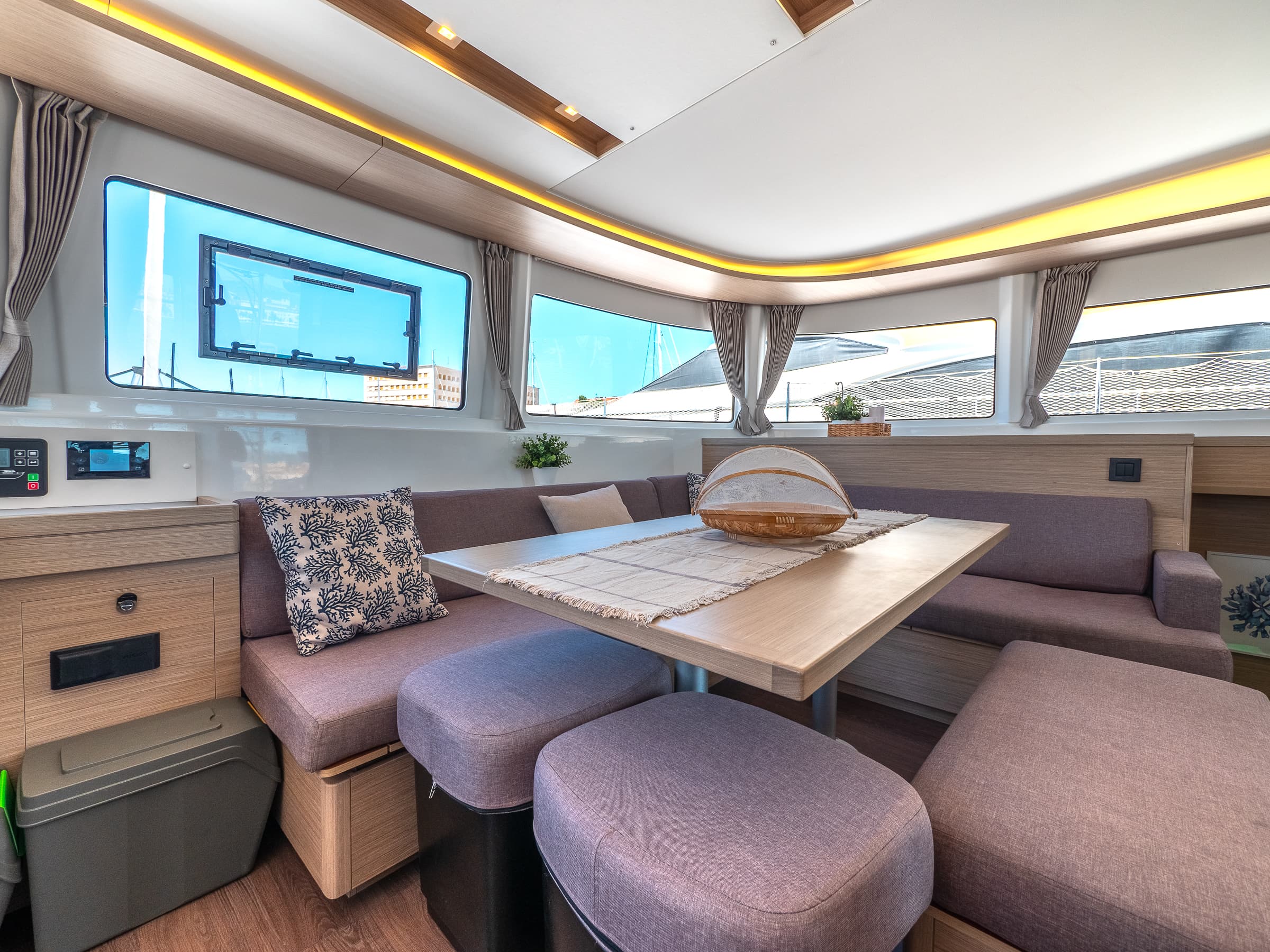 Lagoon 46  - photo 31