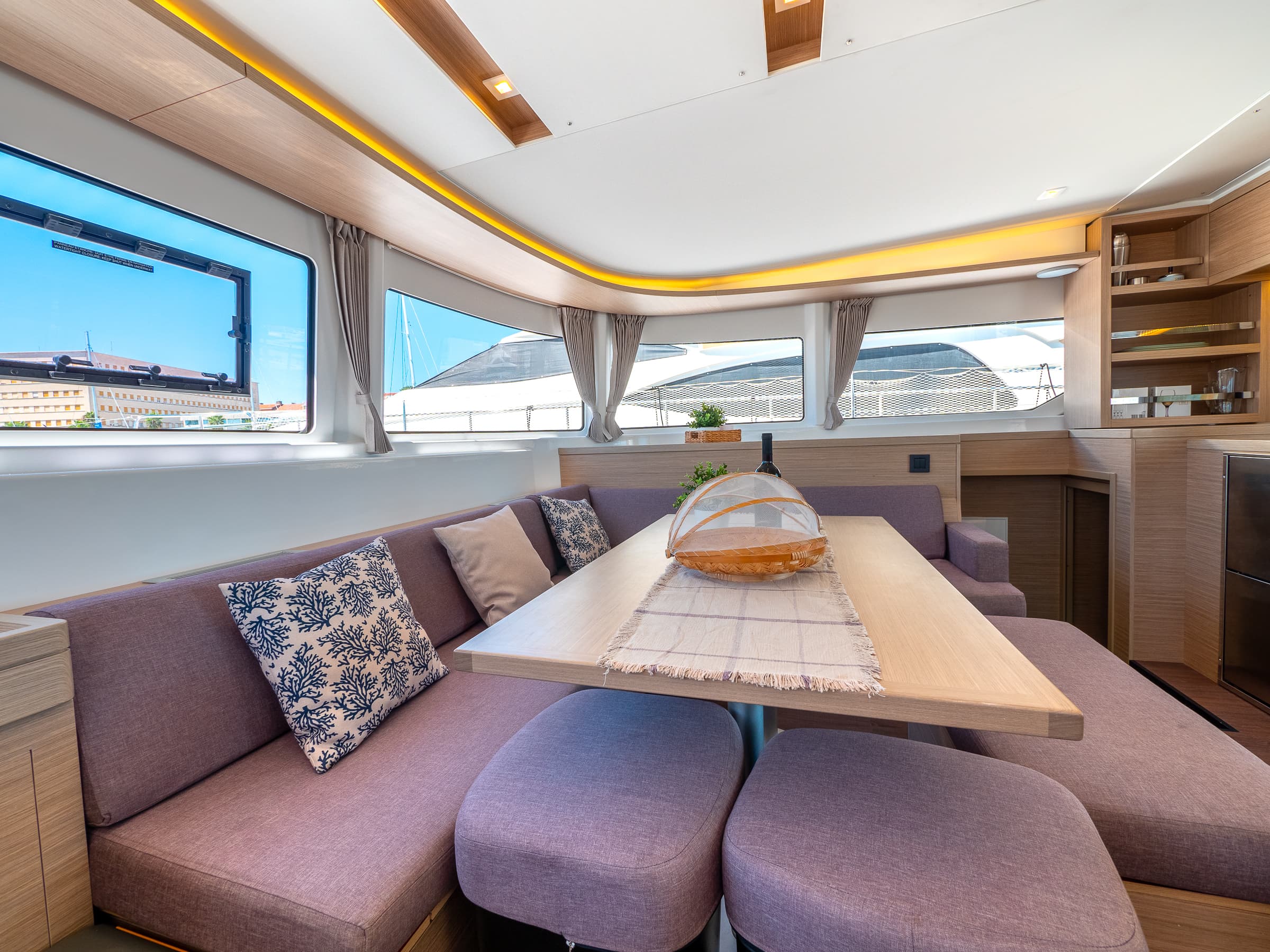 Lagoon 46  - photo 32