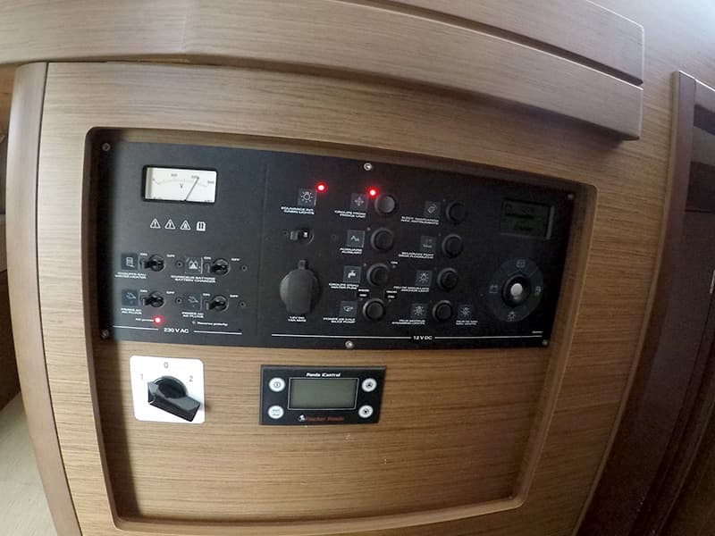 Lagoon 42 - photo 12