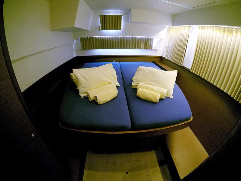 Lagoon 42 - photo 15