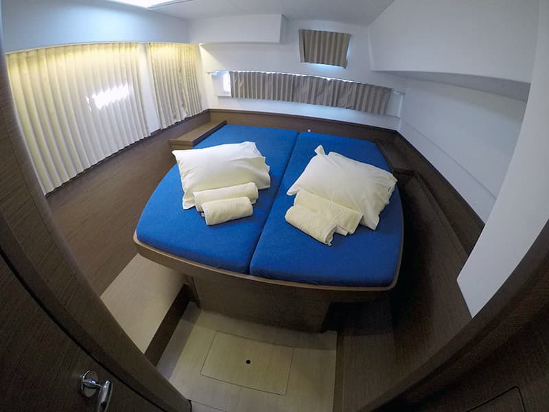 Lagoon 42 - photo 20