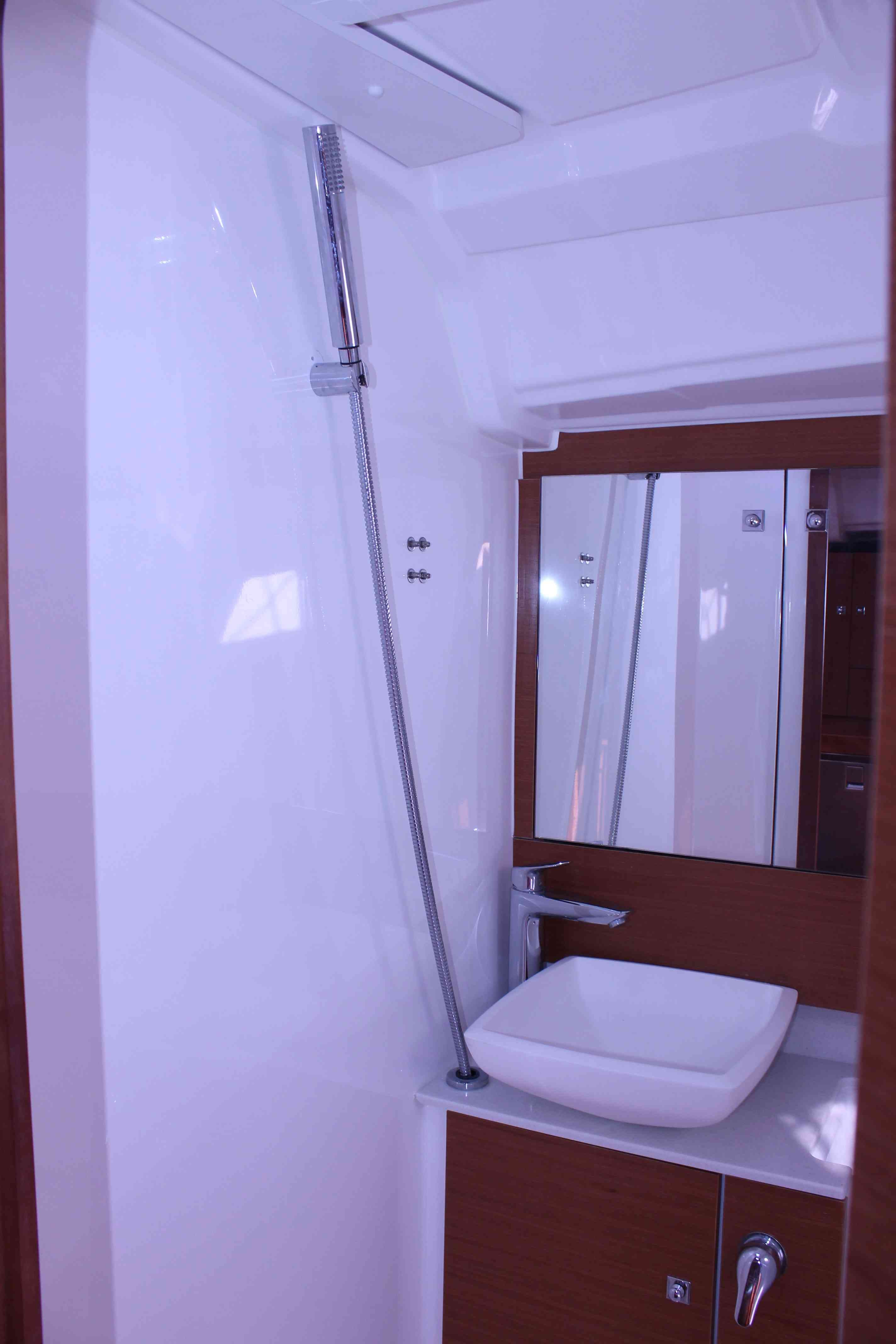 Dufour 430 - photo 7