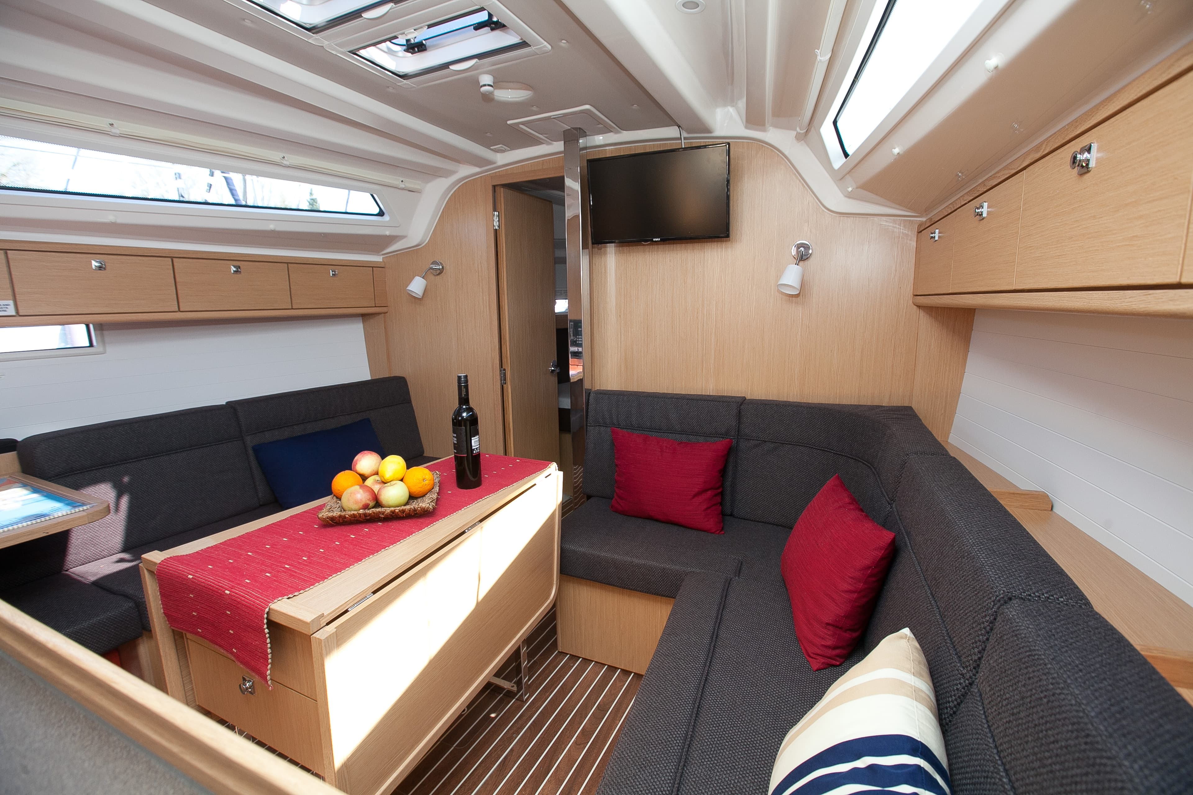 Bavaria Cruiser 37 - photo 9