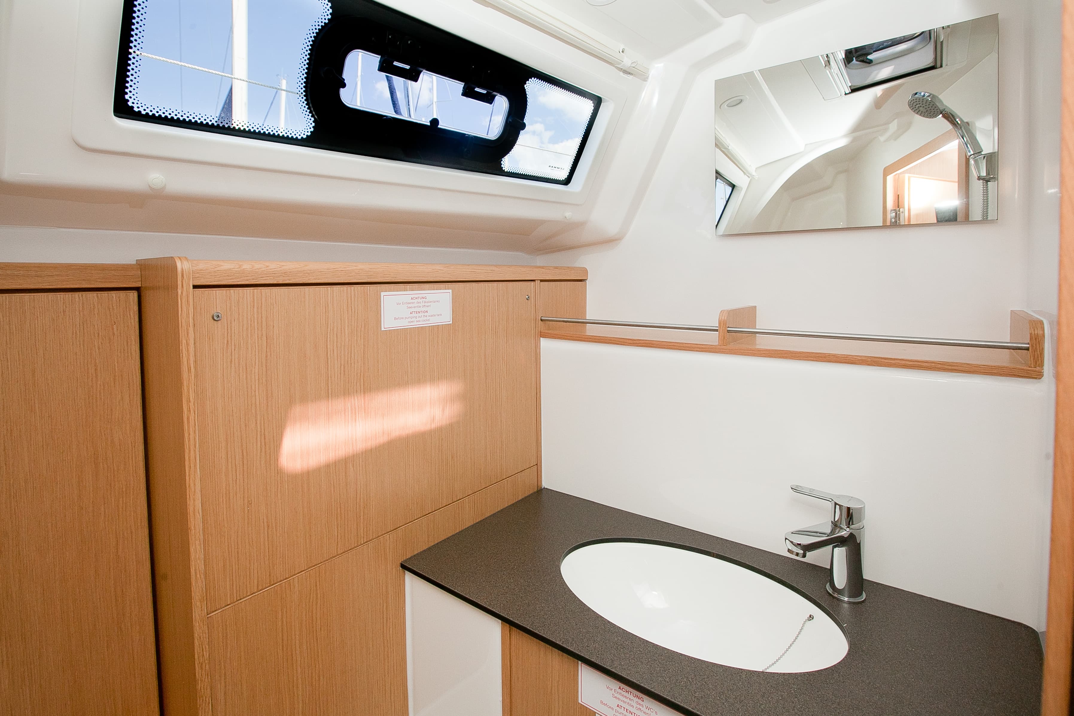 Bavaria Cruiser 37 - photo 15