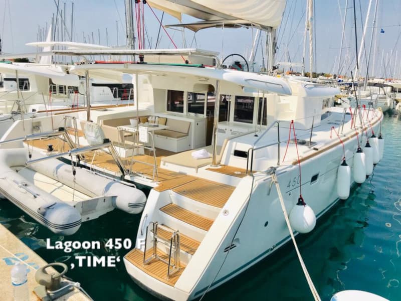 Lagoon 450 - photo