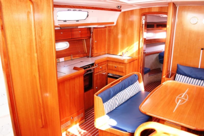 Bavaria 42 Cruiser - photo 7