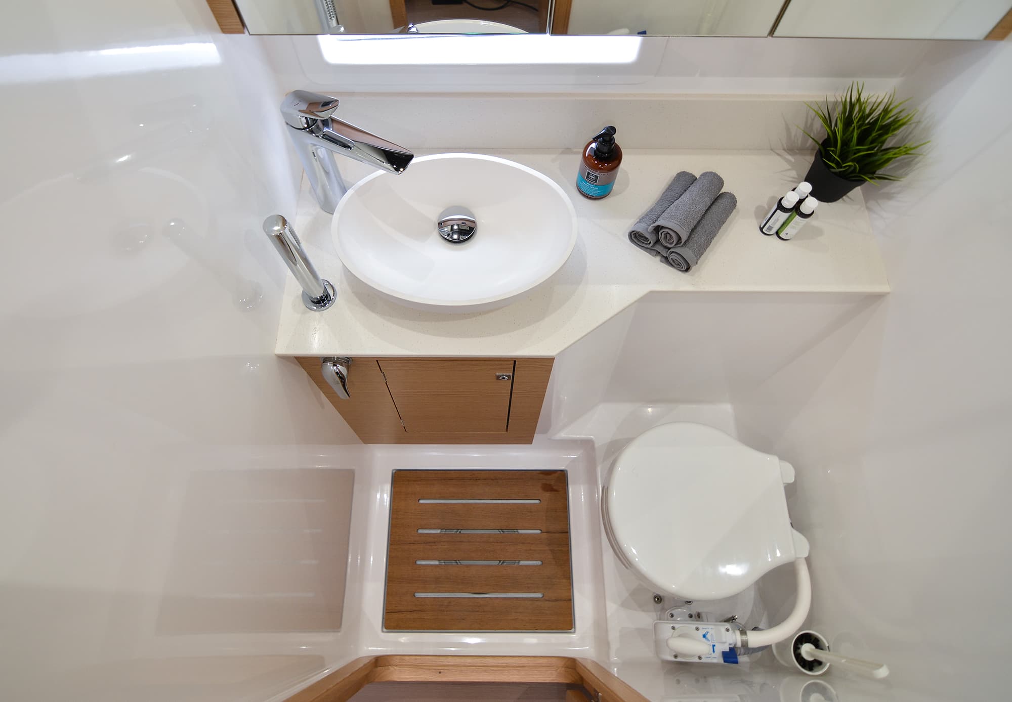 Dufour Catamaran 48 - photo 10