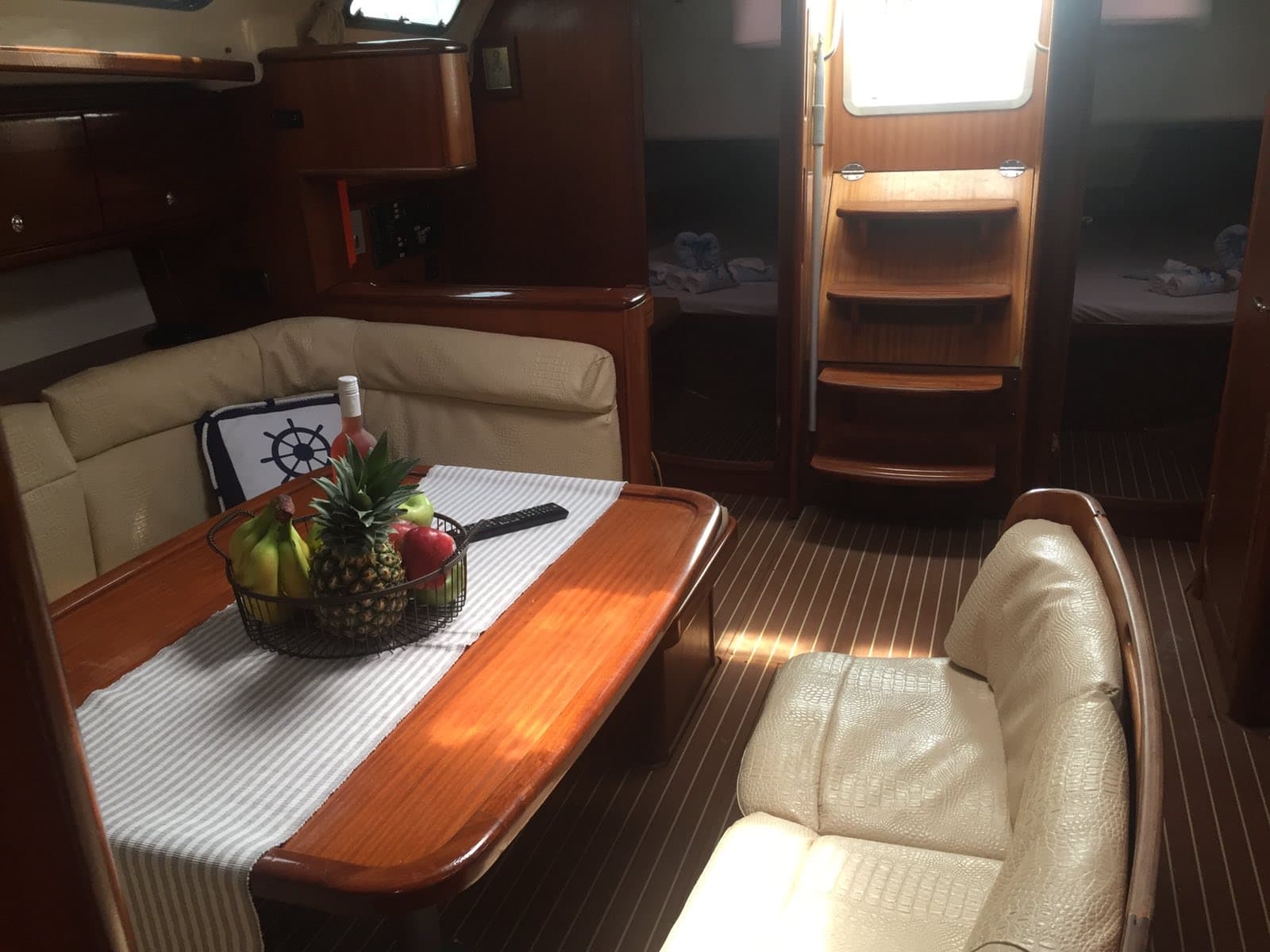 Bavaria 44 - photo 16