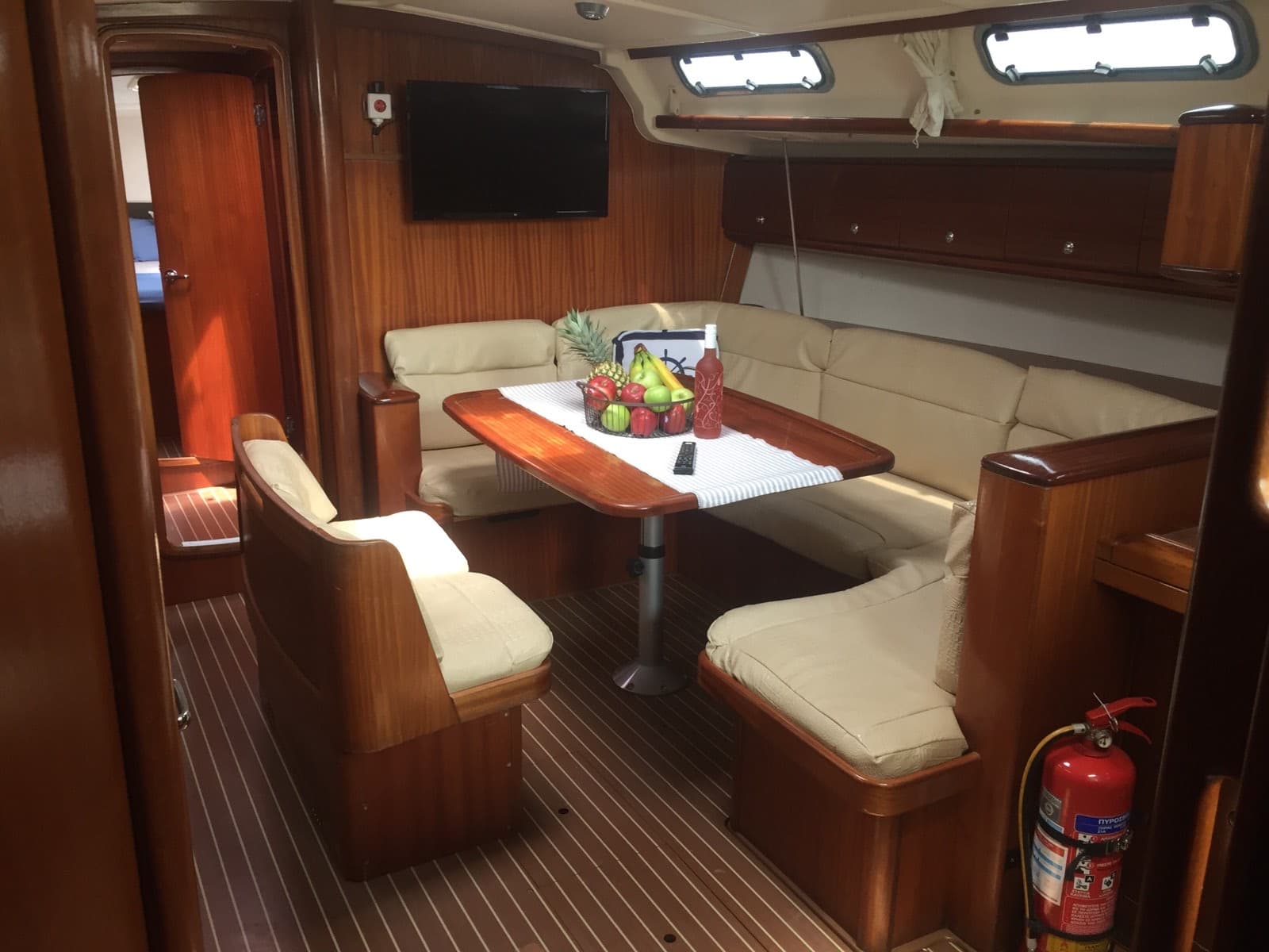 Bavaria 44 - photo 17