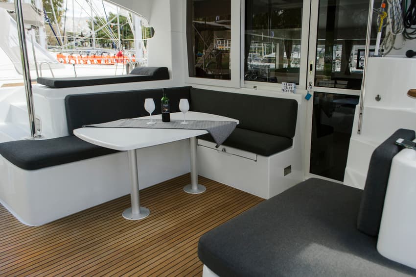 Lagoon 40 - photo 11