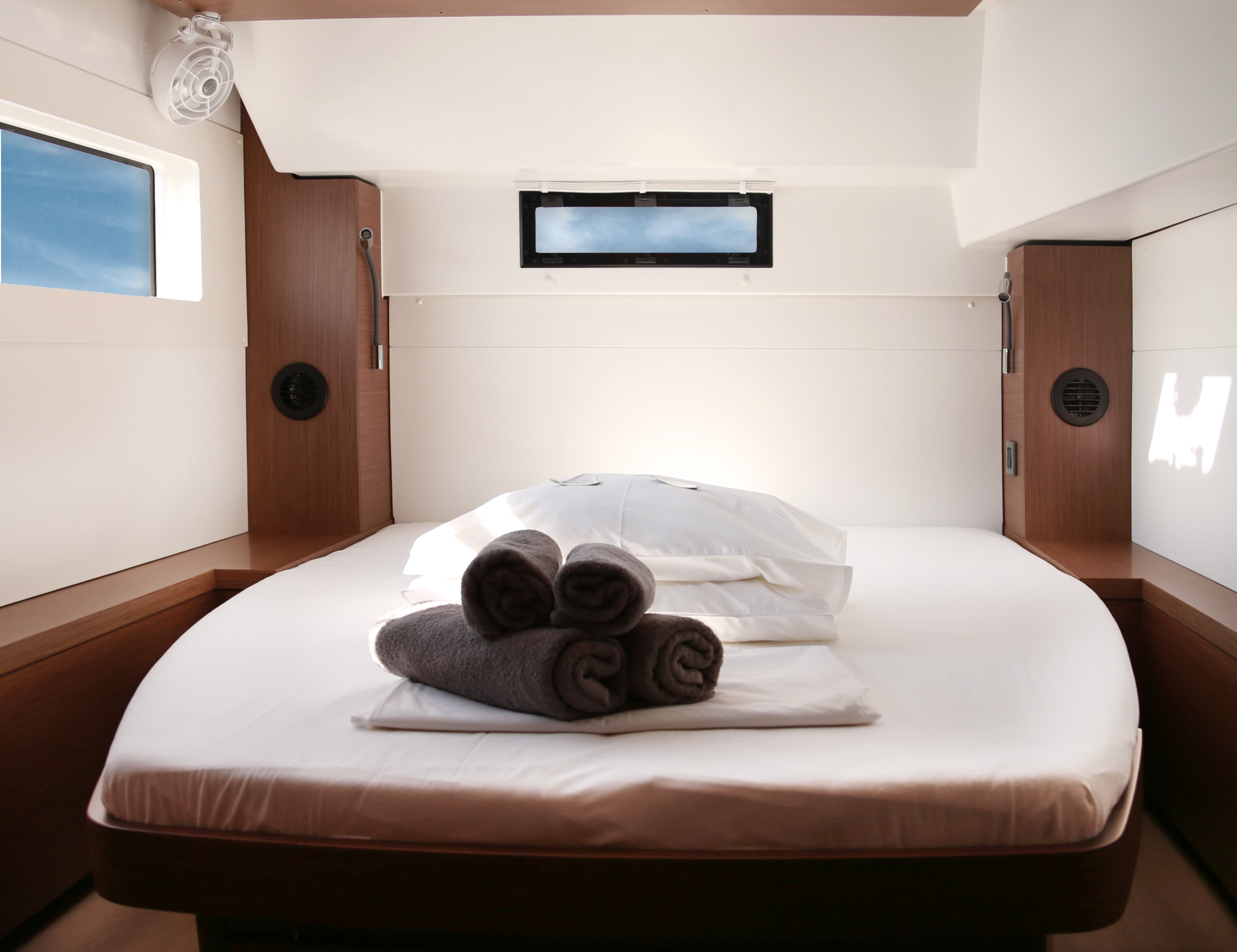 Lagoon 46  - photo 6