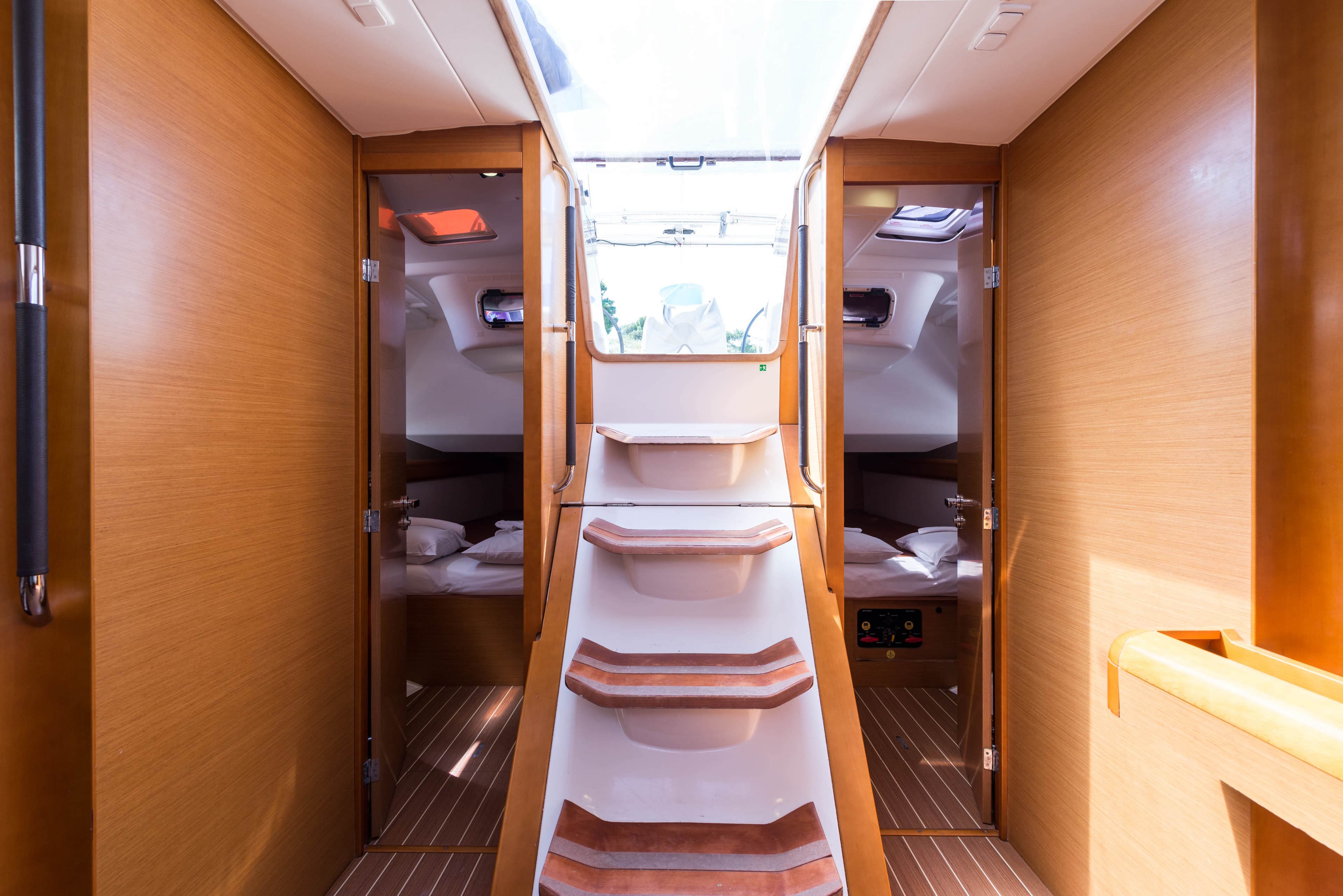 Sun Odyssey 469 - photo 17