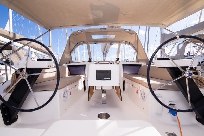 Dufour 390 Grand Large - photo 28