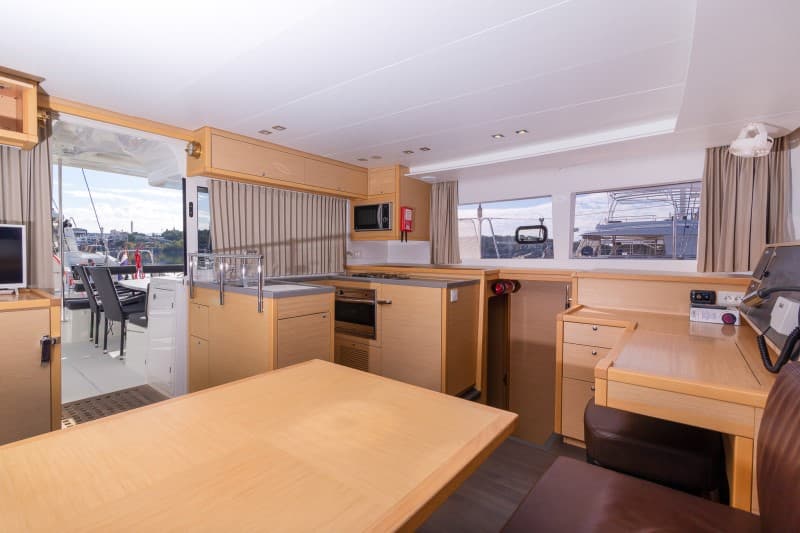 Lagoon 450 - photo 40