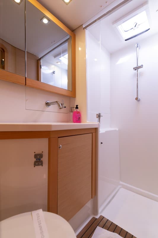 Lagoon 450 - photo 32